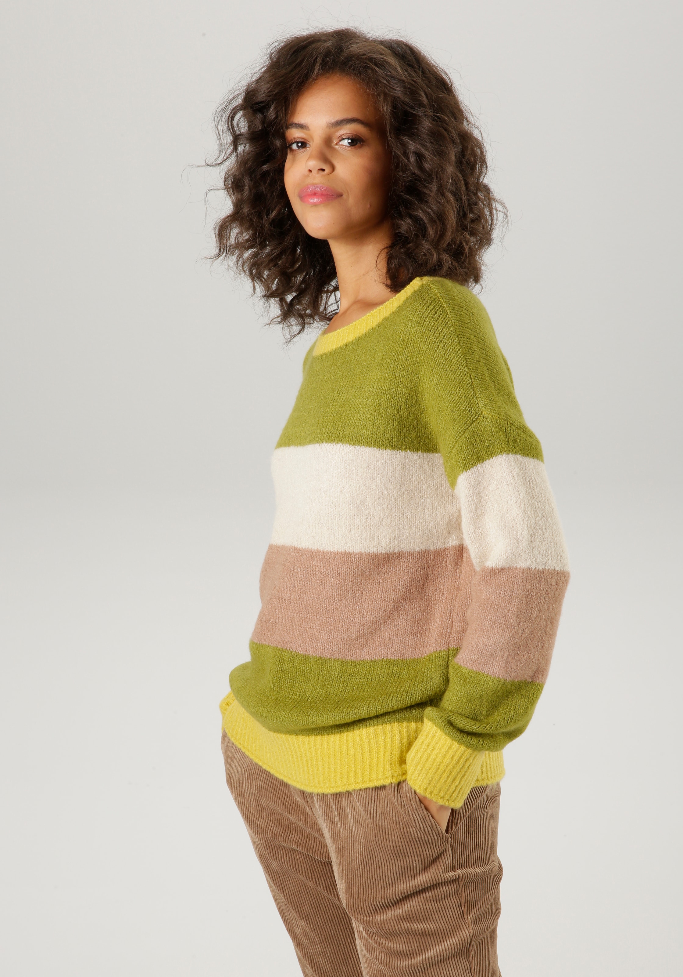 Aniston CASUAL Strickpullover, mit trendfarbenen, breiten Ringeln