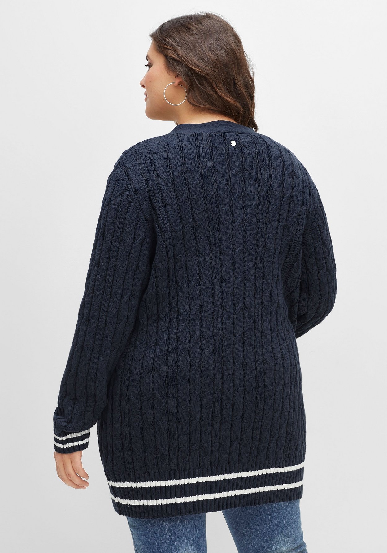 Sheego Cardigan »Longstrickjacke im Zopfmuster, mit Streifen-Bündchen«, im Zopfmuster, mit Streifen-Bündchen