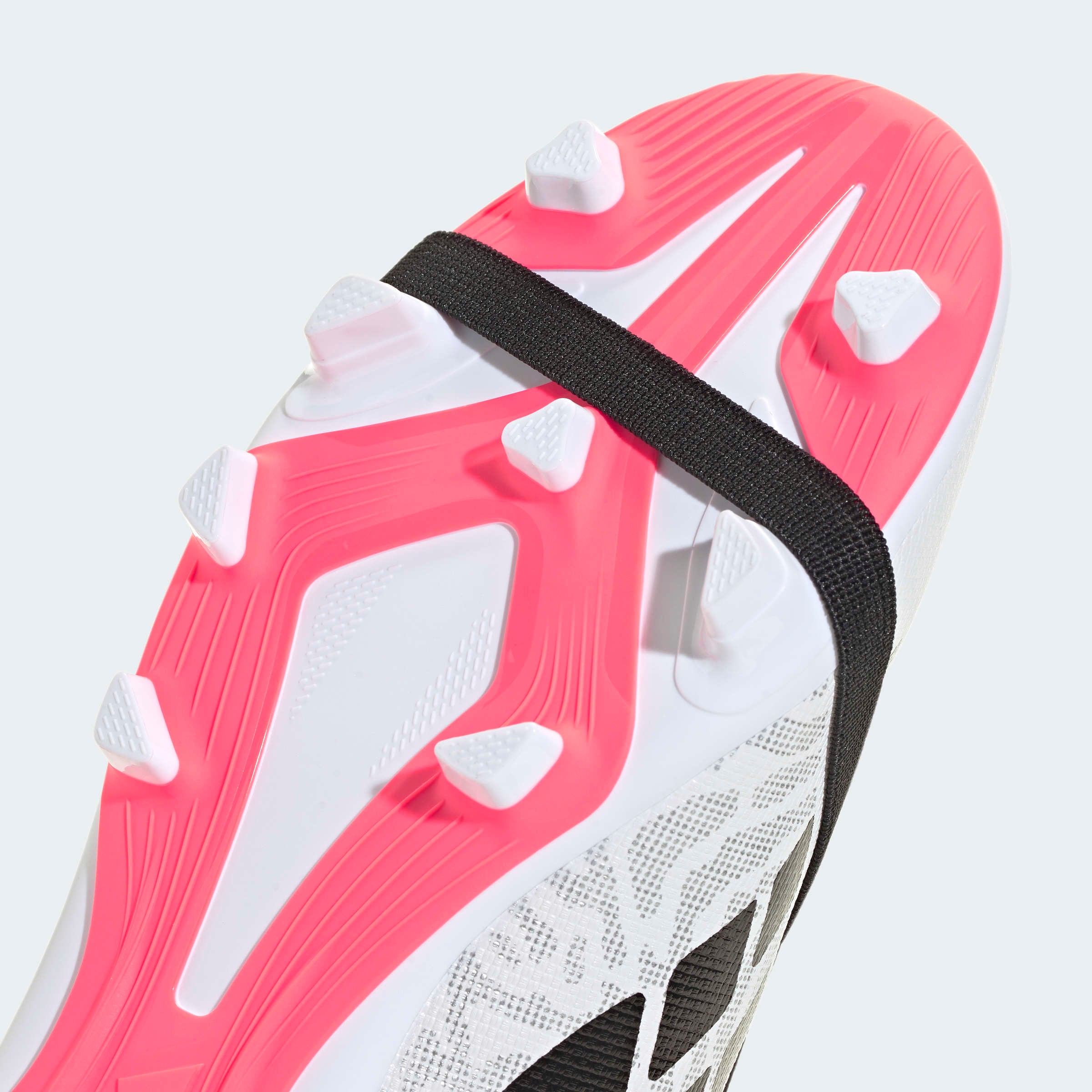adidas Performance Fußballschuh »PREDATOR CLUB KIDS , FESTE BÖDEN/GEMISCHTE BÖDEN, UMSCHLAGBARE ZUNGE«  für viele verschiedene Böden geeignet, für Jugendliche & Kinder