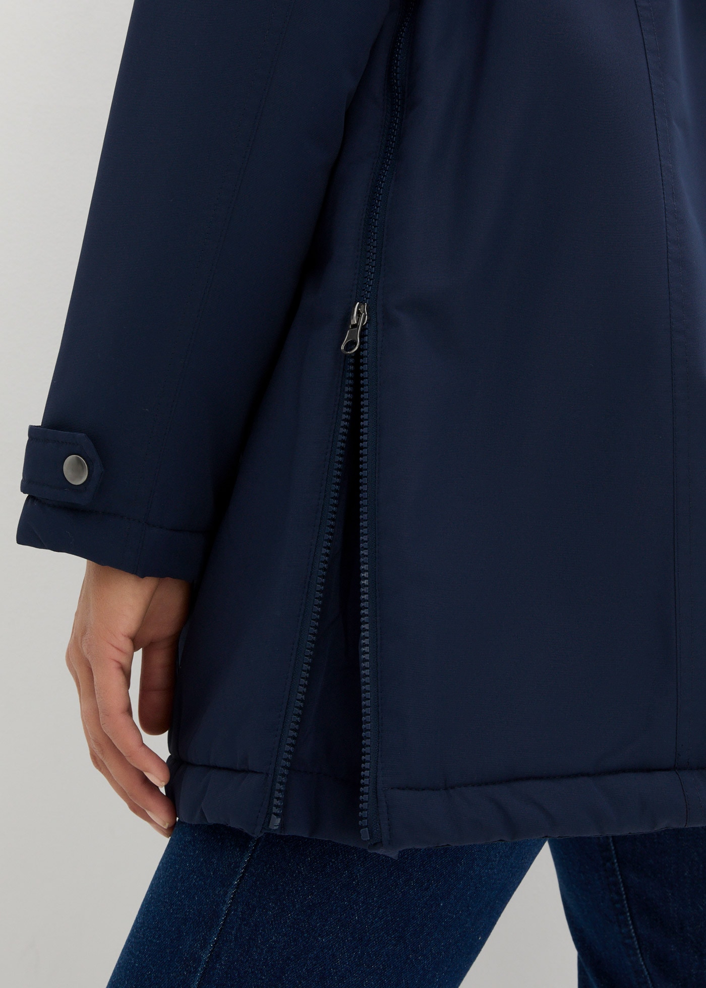 bonprix Umstandsjacke mit Kapuze mit elastischem Gummizug, seitlicher Erweiterung durch Reißverschlüsse