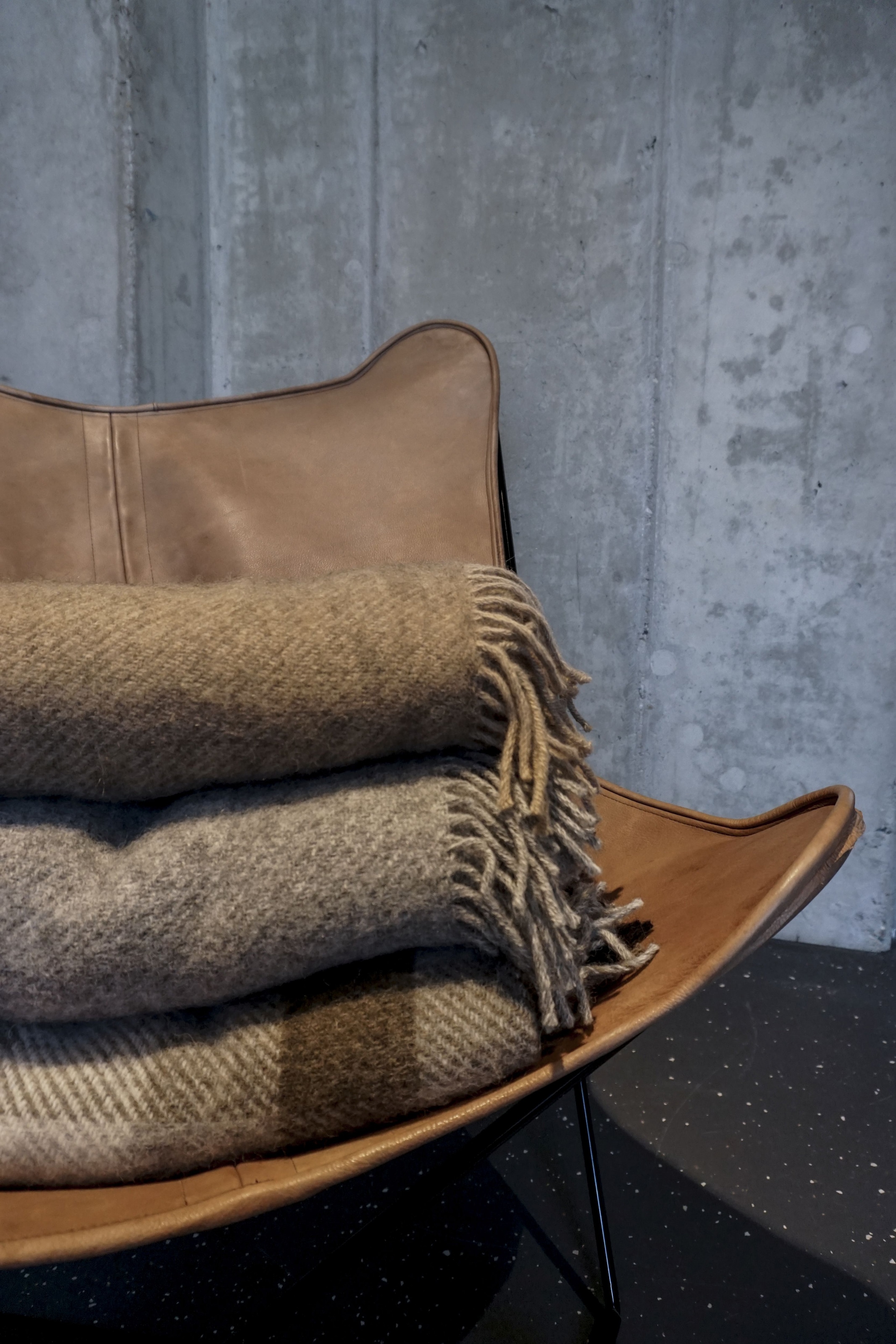 Heitmann Felle Wolldecke »Wool« reine Wolle, 130x200 cm,  mit Fransen, kariert oder uni, Wohnzimmer