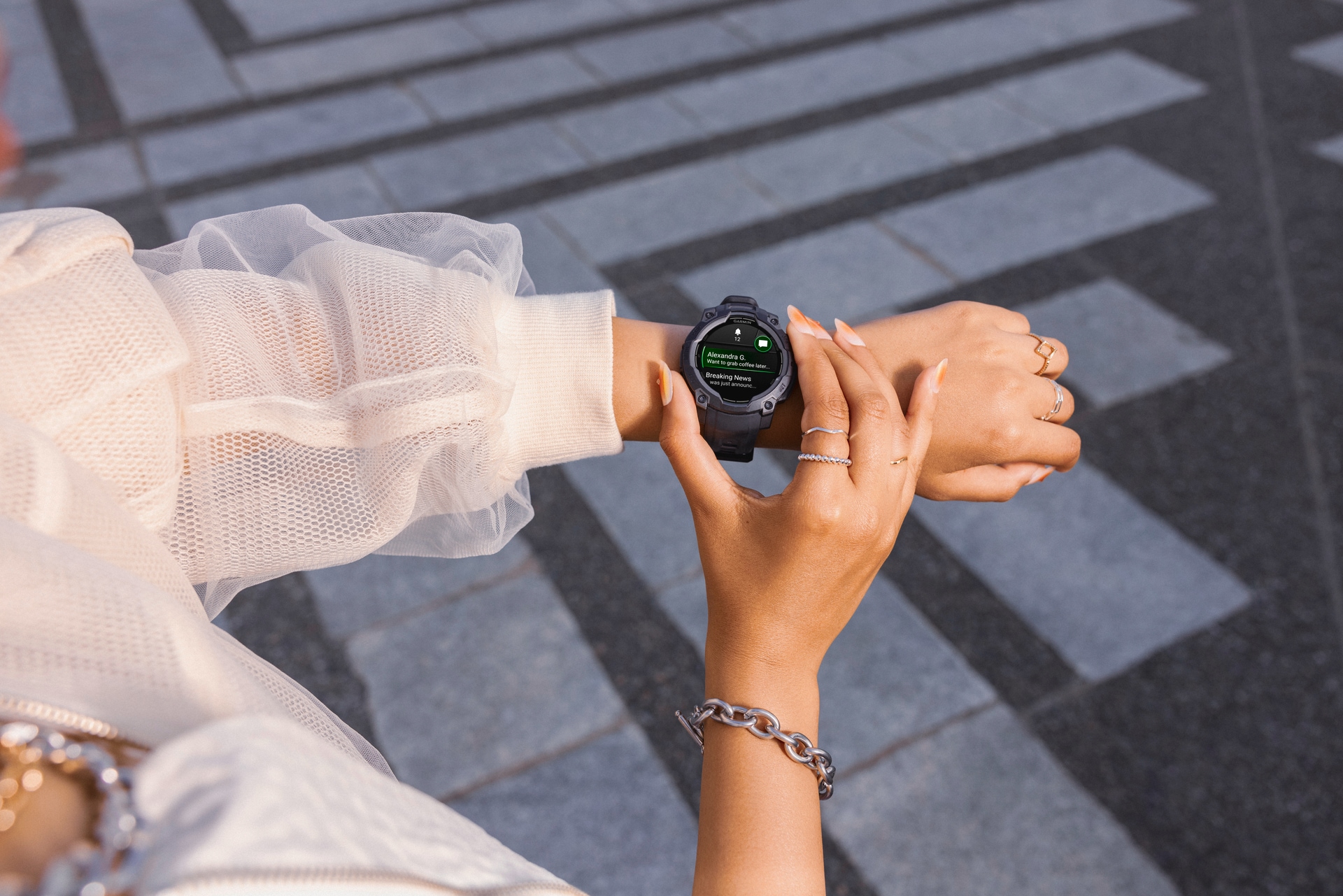 Garmin Smartwatch »Instinct 3 AMOLED 50mm«, (3,3 cm / 1,3 Zoll), 4 GB,)