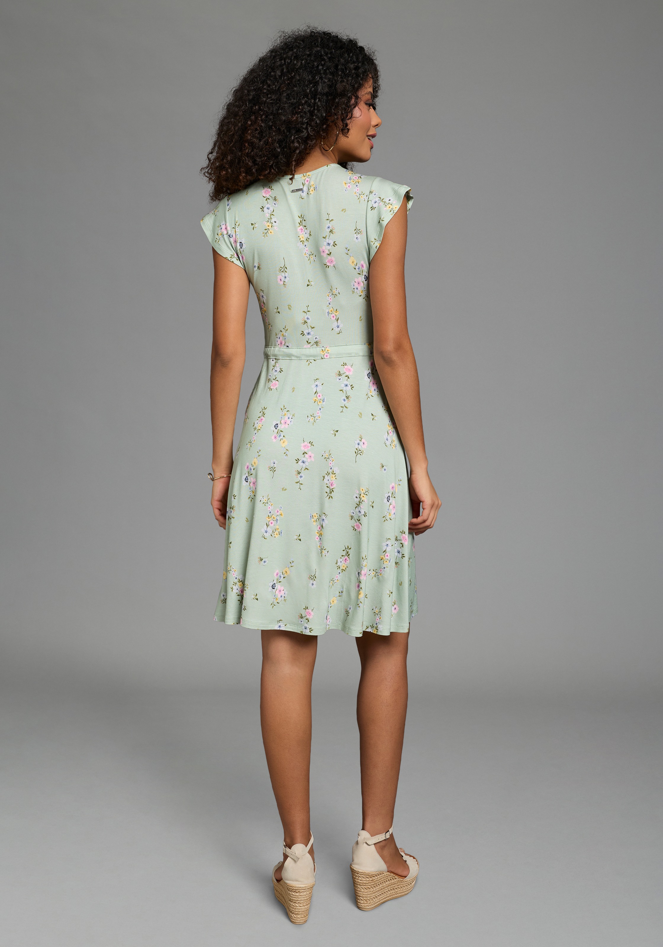 Laura Scott Sommerkleid casual Stil, aus Viskose und Elasthan, geblümte Optik