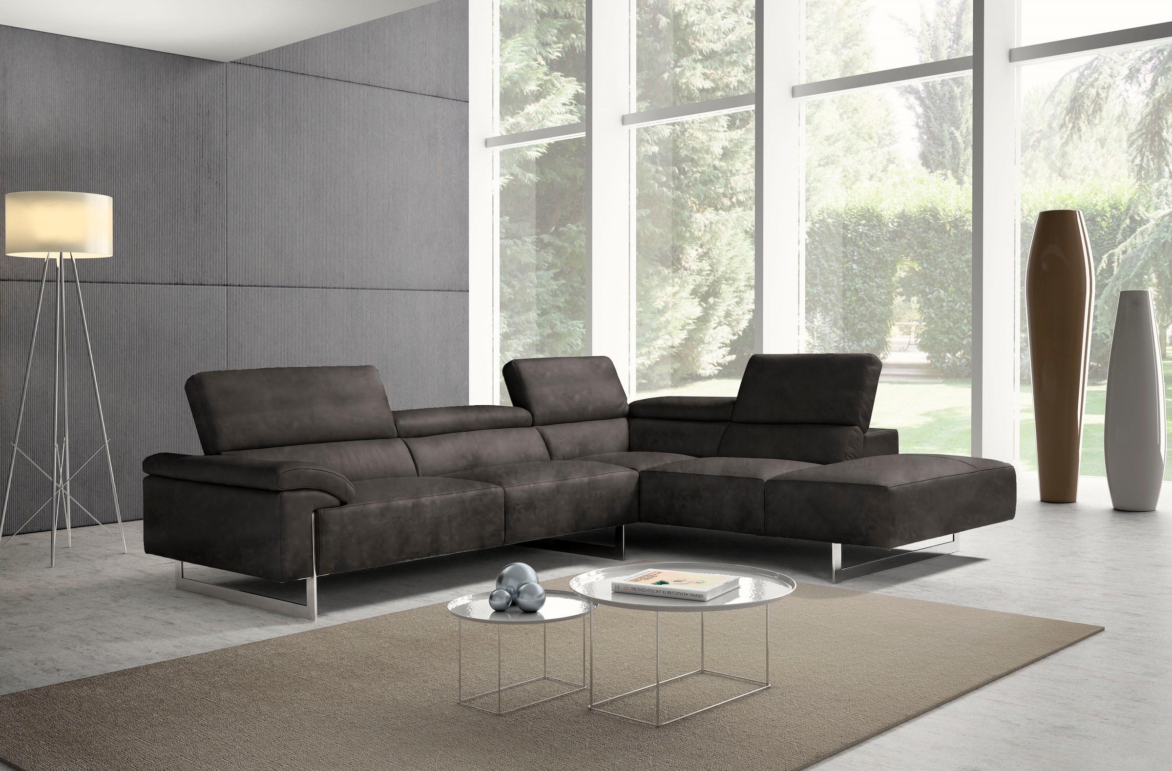 Egoitaliano Ecksofa »Malika, elegant und bequem, Designsofa, L-Form« mit Ottomane, inkl. Kopfteilverstellung und chromfarbenen Metallfüßen