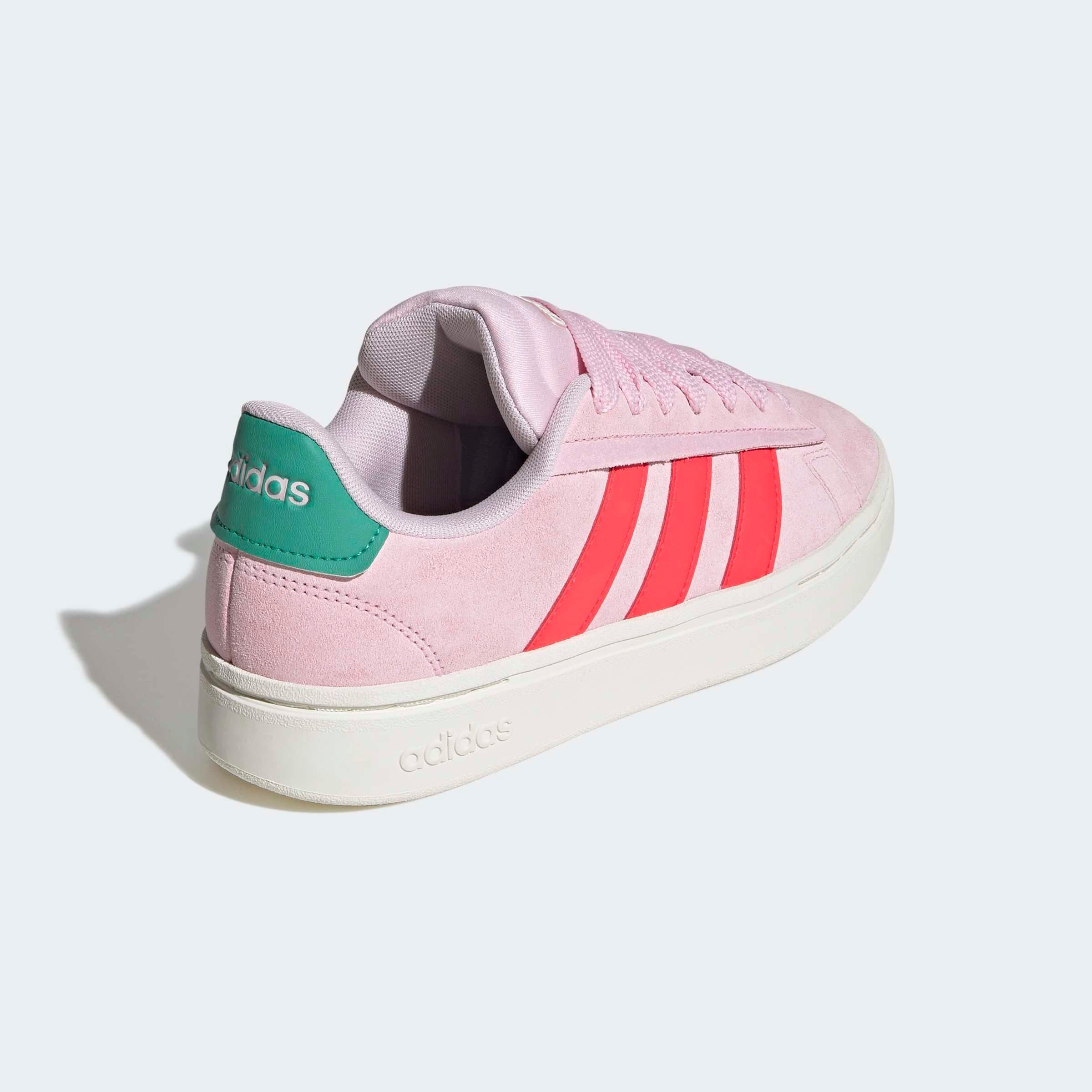 adidas Sportswear Sneaker »GRAND COURT ALPHA«  inspiriert vom Design des adidas campus 00