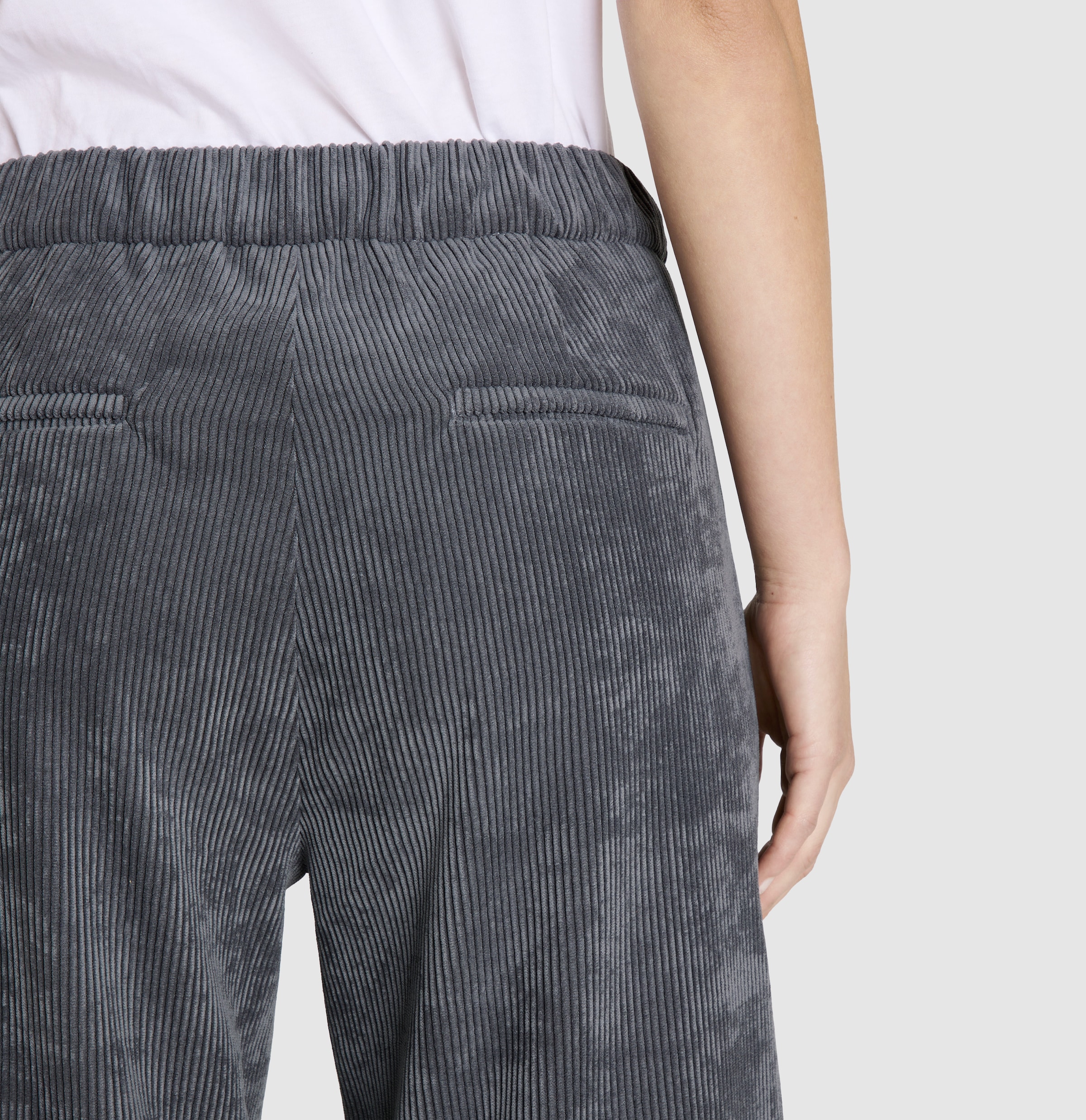 MAC Cordhose »CHIARA«, mit weitem Bein