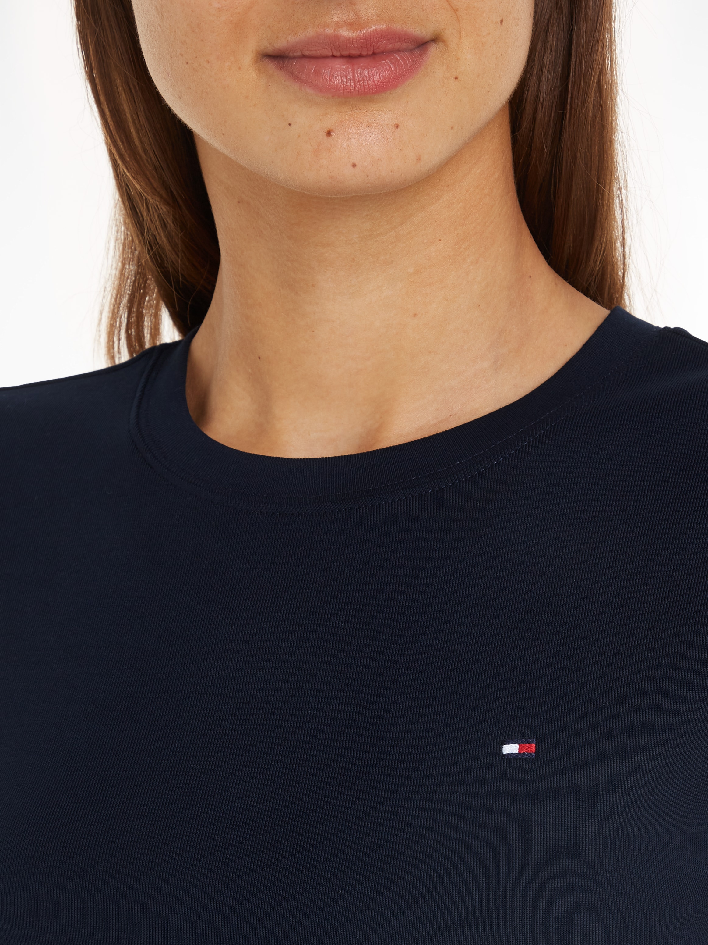Tommy Hilfiger T-Shirt »NEW SLIM CODY C-NK SS«, mit Logostickerei bei ♕ | T-Shirts