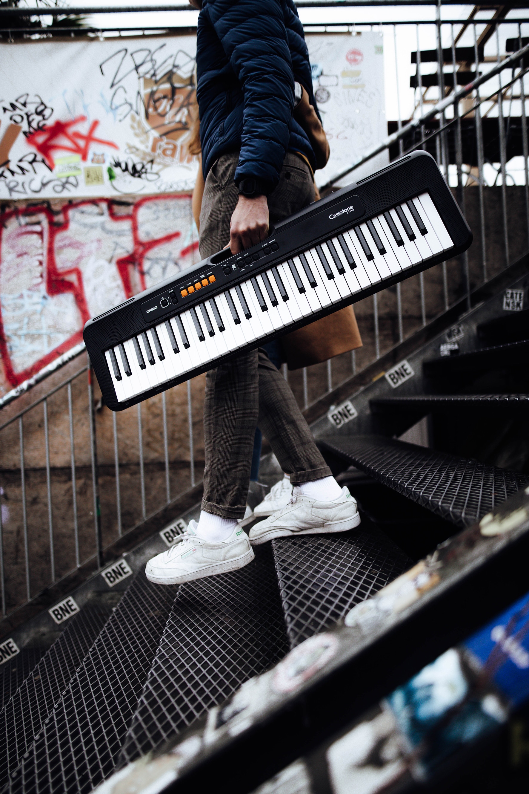 CASIO Home-Keyboard »CT-S100AD«, inkl. Netzadapter und Stativ