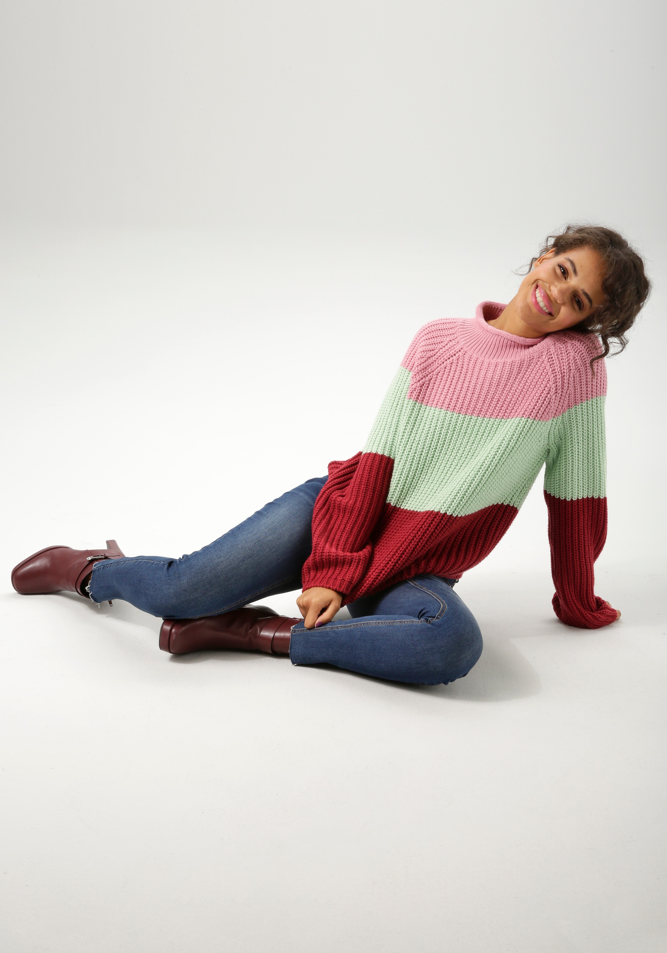 Aniston CASUAL Strickpullover im trendfarbigen Color-Blocking