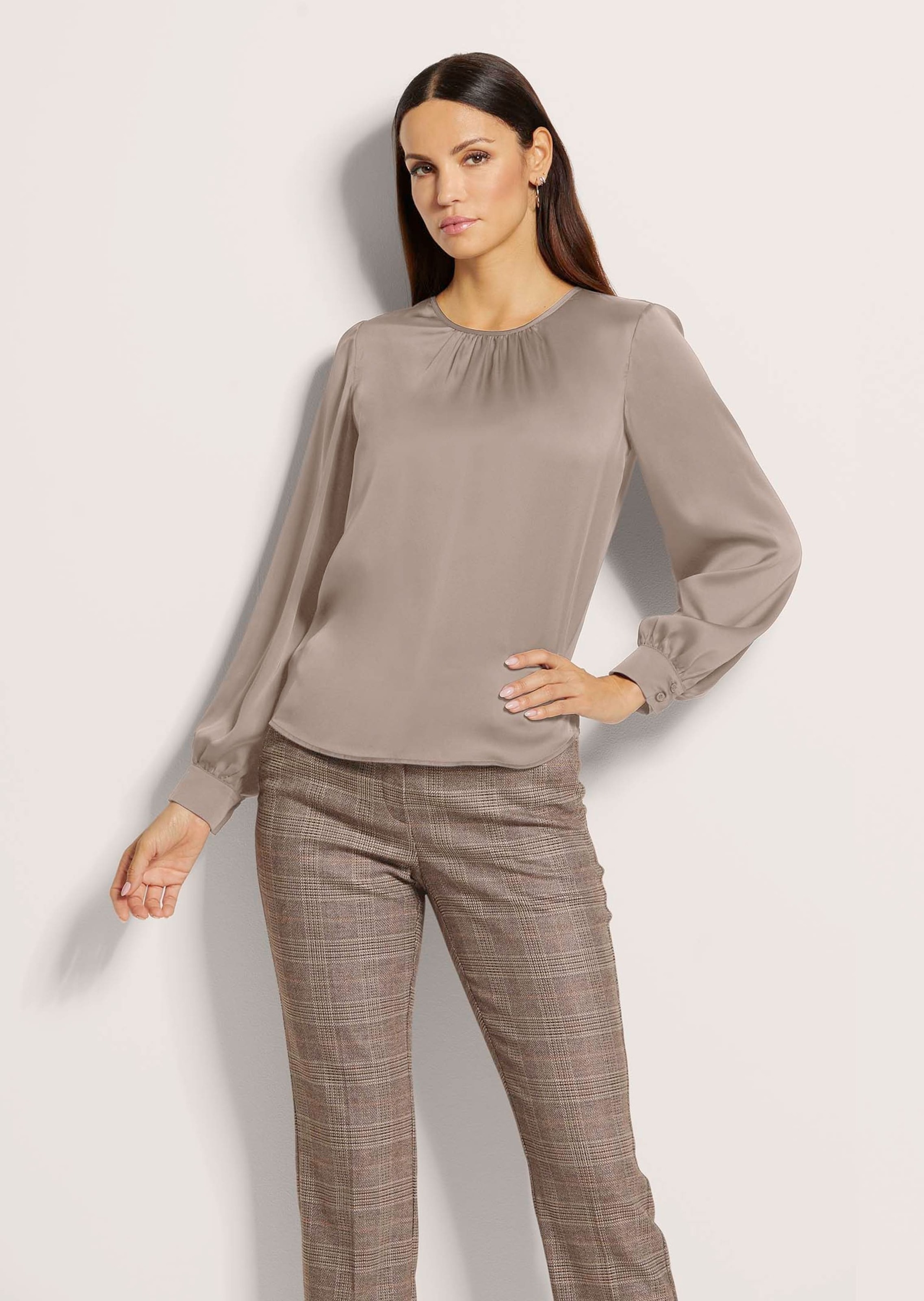 MADELEINE Langarmbluse »Bluse Raffinierte Faltenbluse mit Rundhalsausschnitt«