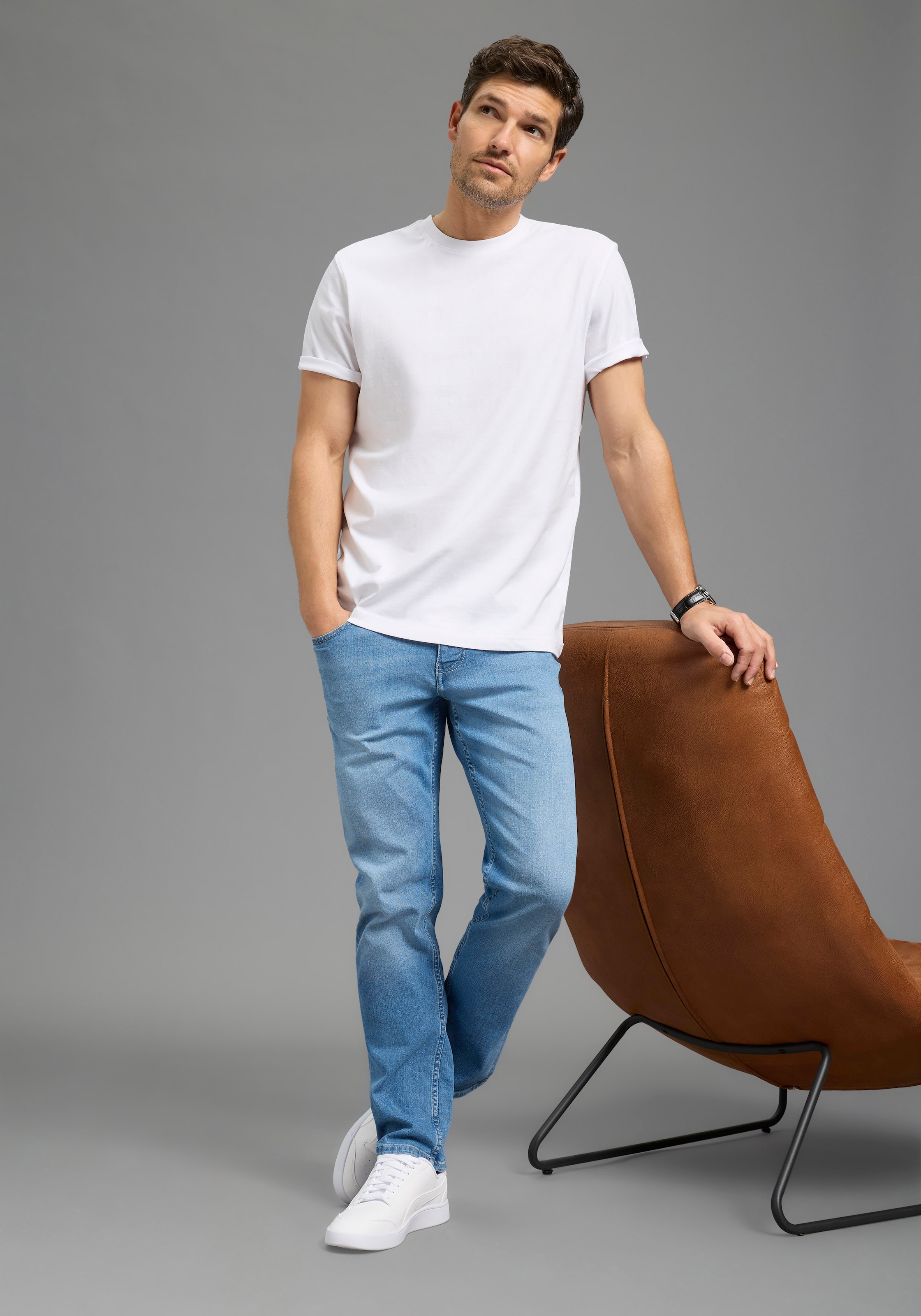 Man's World Rundhalsshirt 5er-Pack,  Kurzarm,  Regular Fit,  unifarben,  Rundhals,  aus Baumwolle