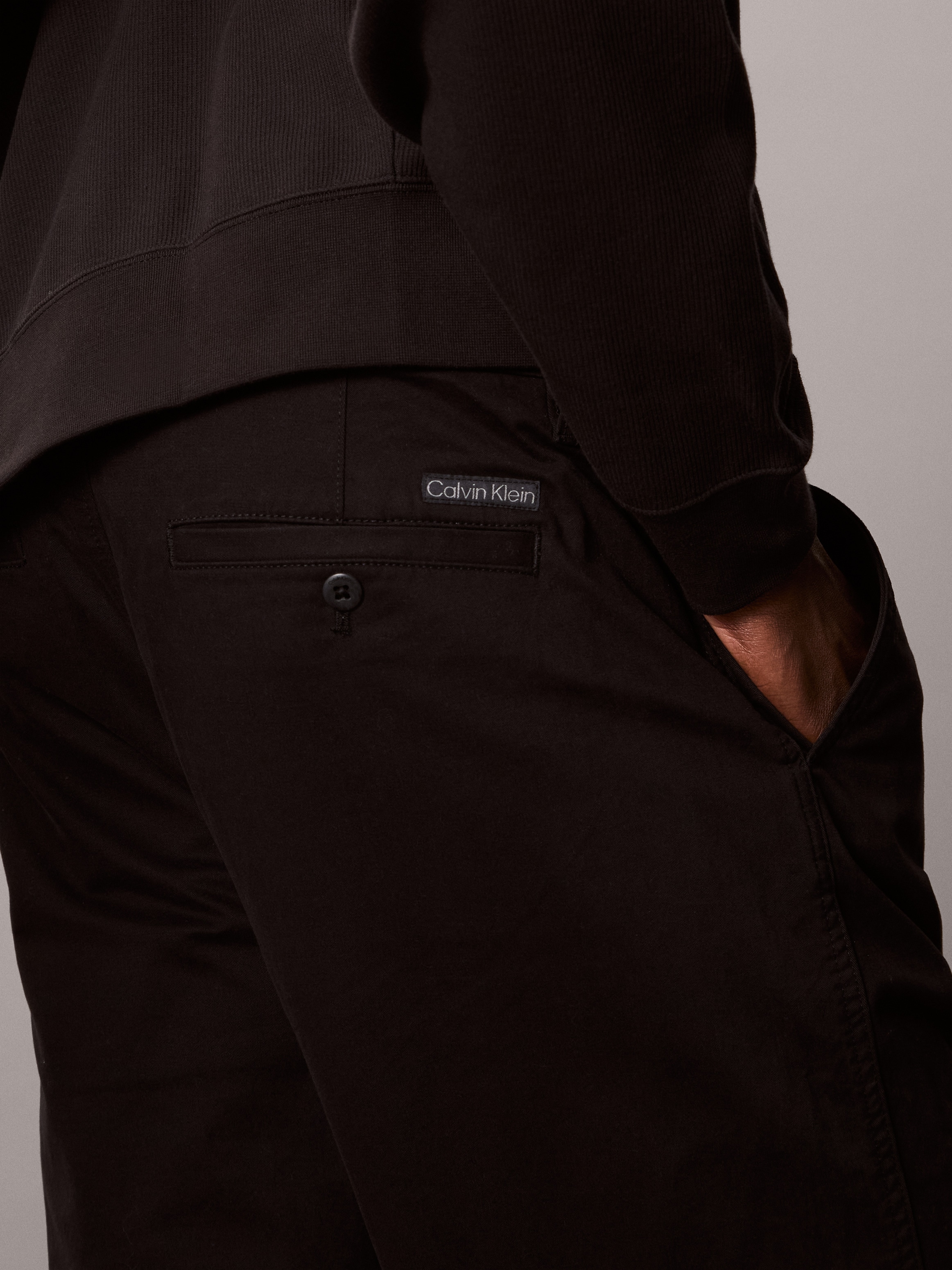 Calvin Klein Jeans Chinohose  gerade Passform im 90er-Jahre-Look