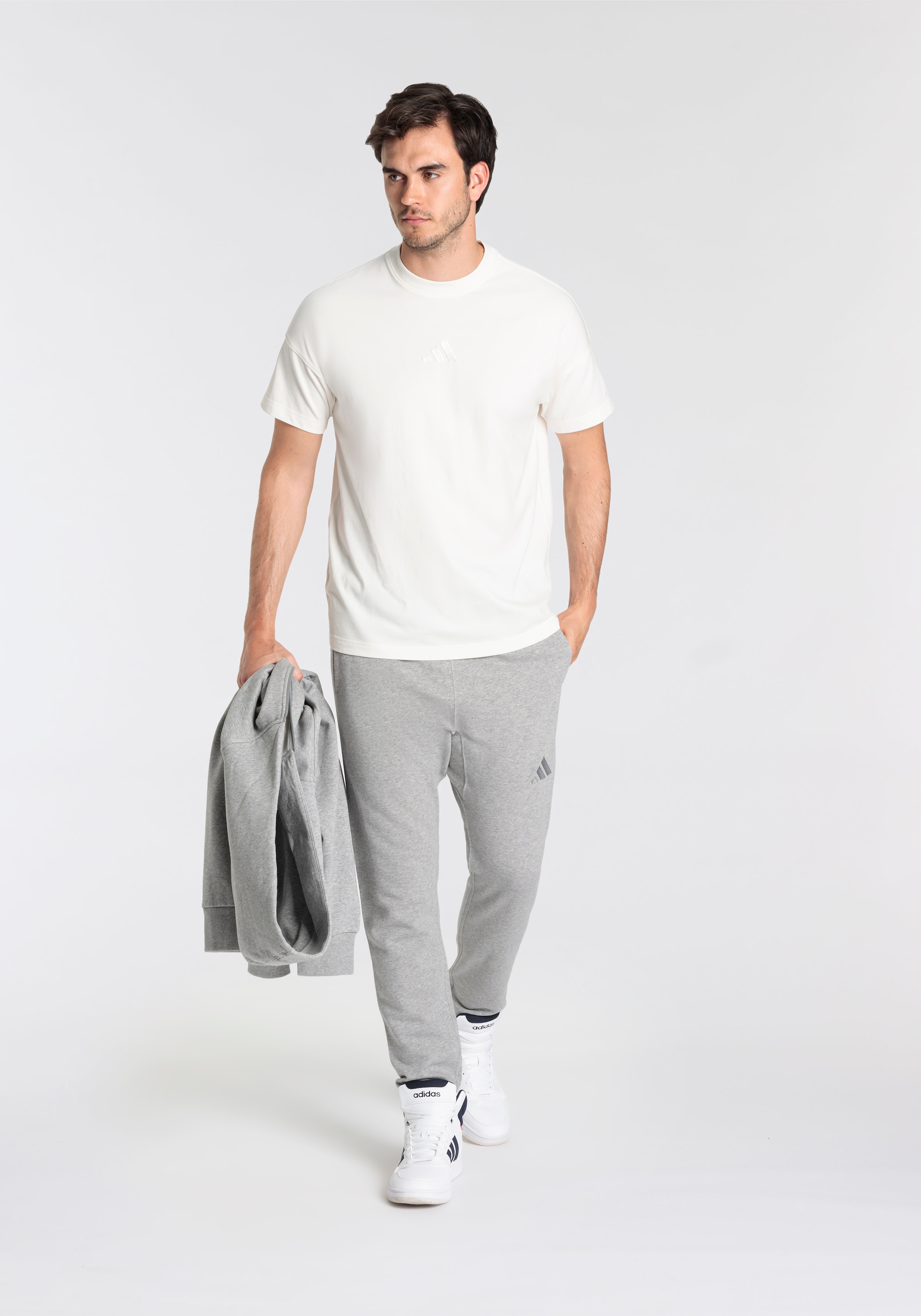 adidas Sportswear Kapuzensweatshirt »M A SZN FL FZ«, Kapuzenjacke mit Reißverschluss