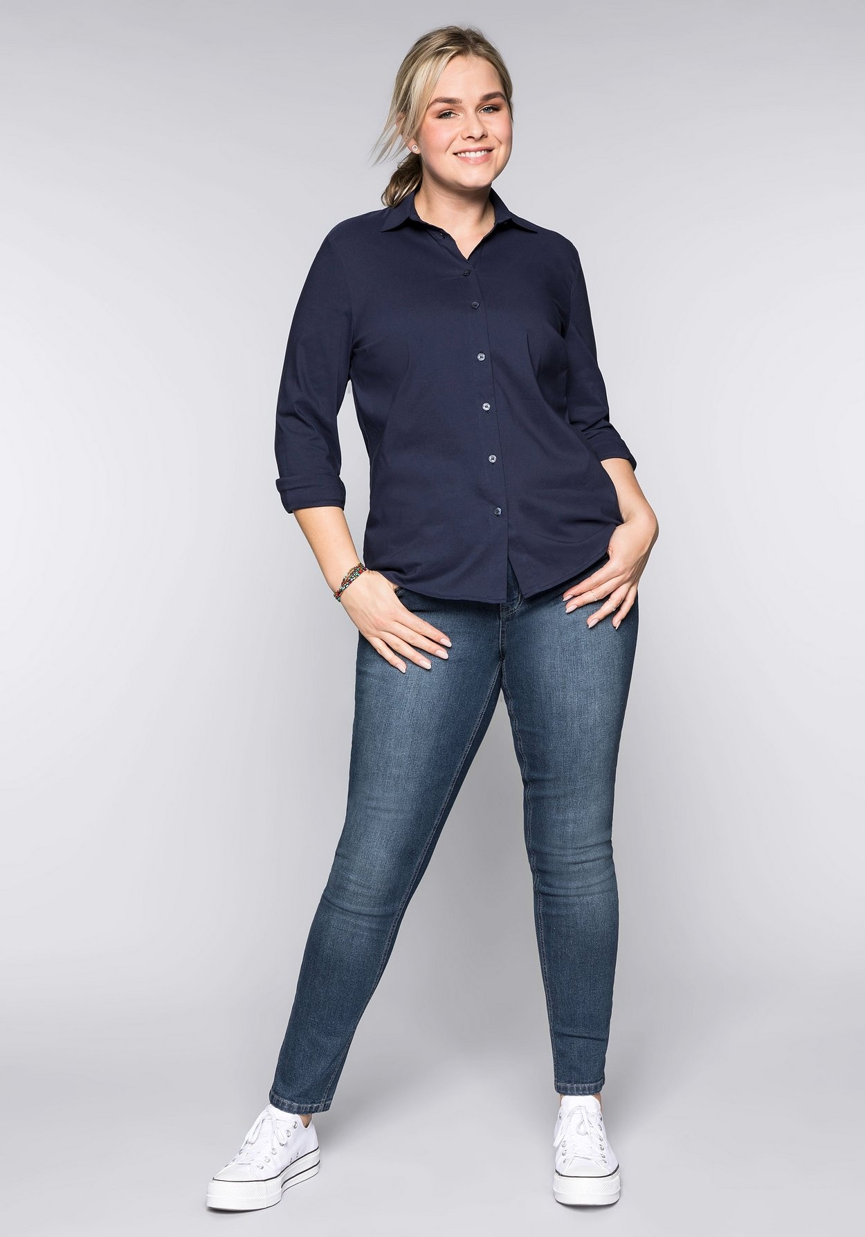 Sheego Stretch-Jeans »Jeans in schmaler Form«, in schmaler Form