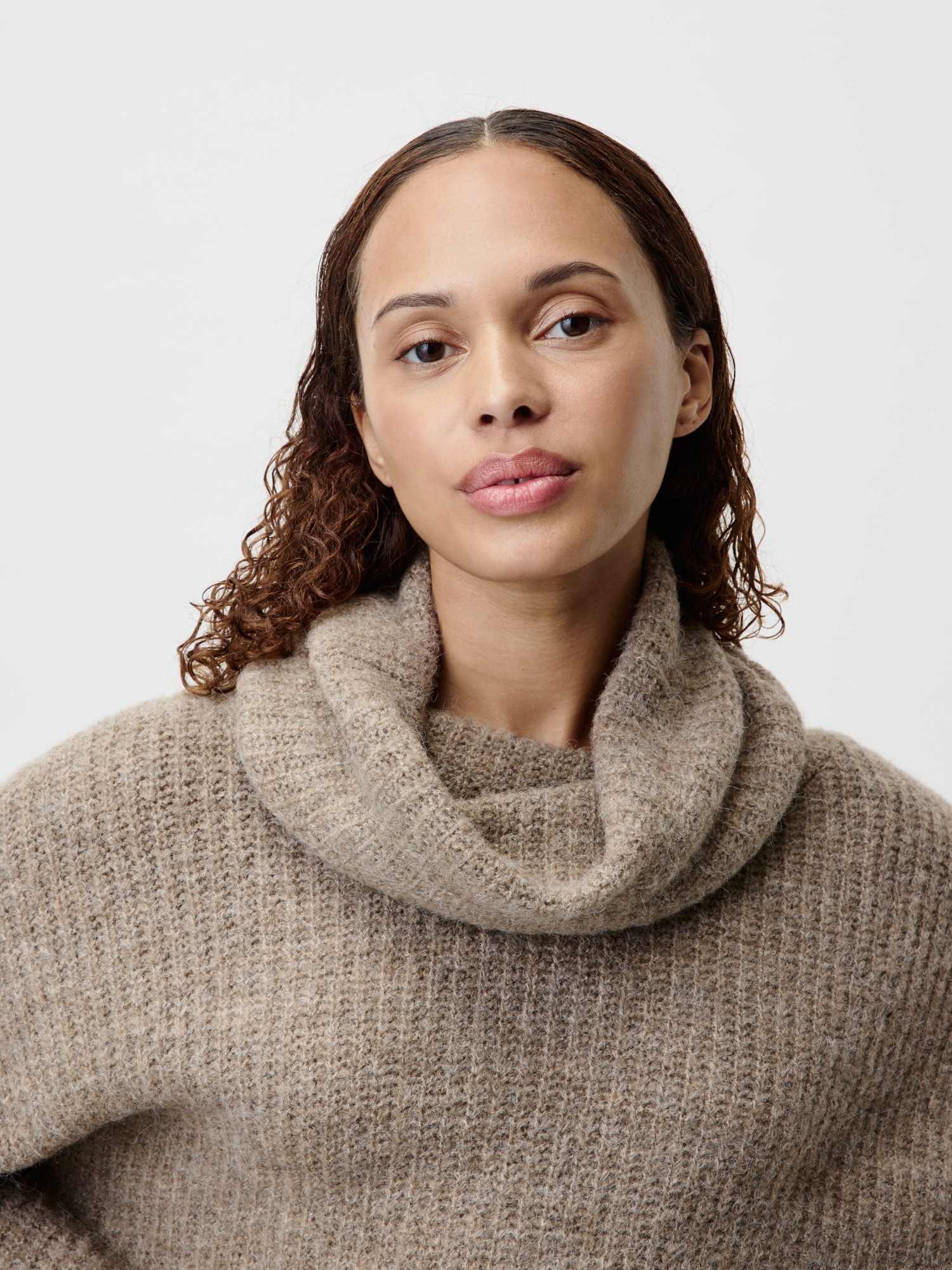 LeGer Strickpullover »Jarine, LeGer by Lena Gercke« Loose fit mit Rundhalsausschnitt