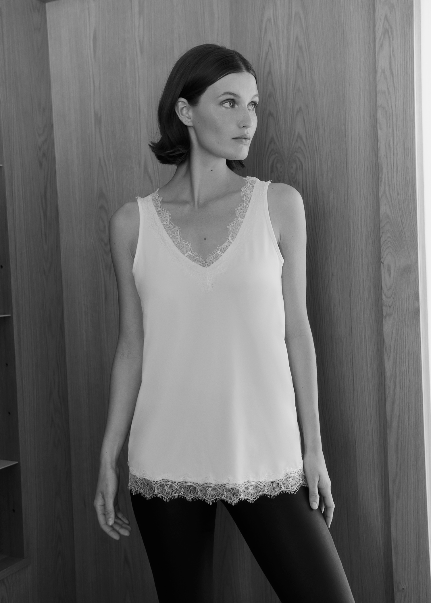 rosemunde Unterziehshirt »Billie Tank Top« Vintage-Spitzenbesatz an V- Ausschnitt und Saum