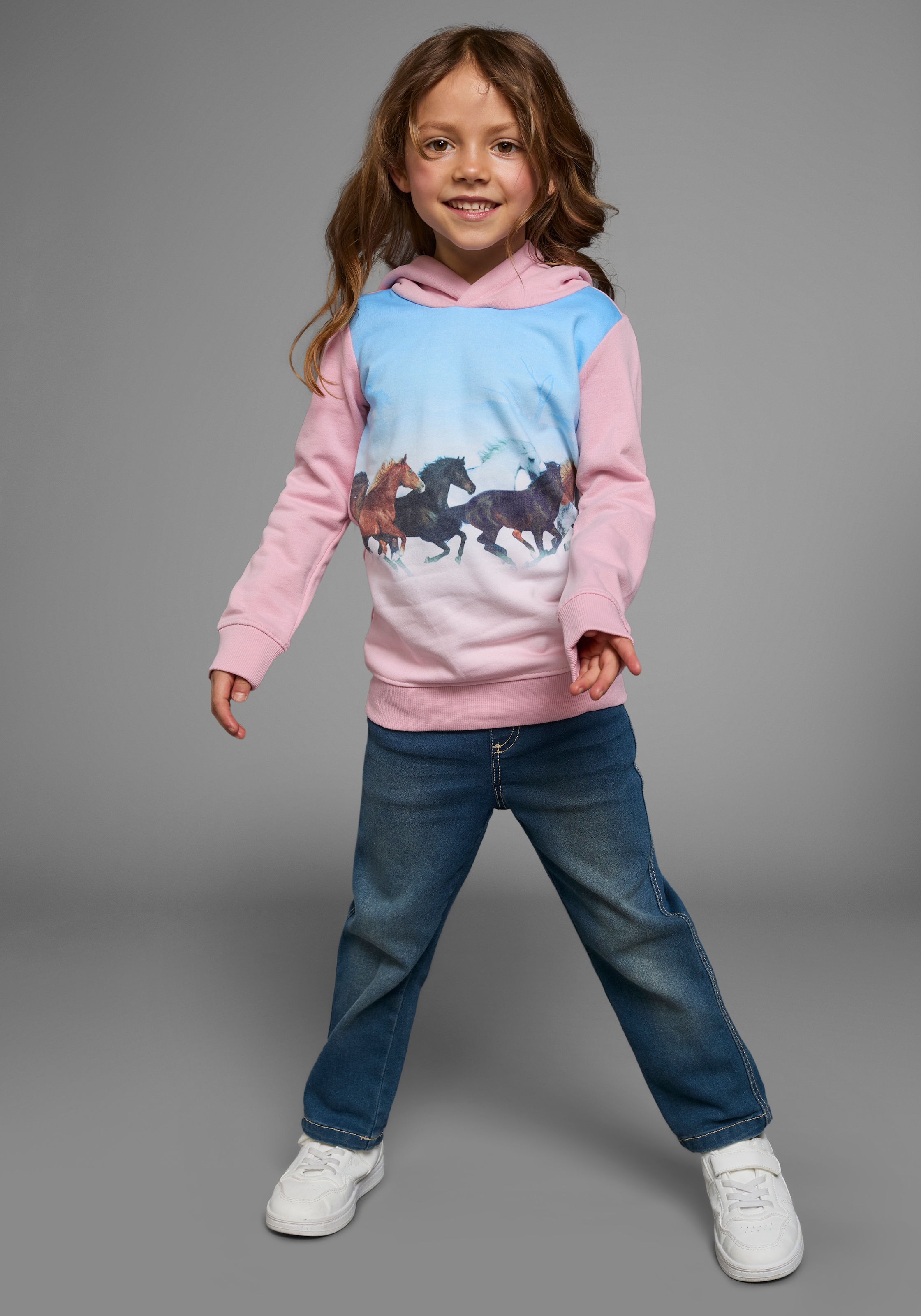 KIDSWORLD Longsweatshirt »für kleine Mädchen«, Langarm, bedruckt, mit Kapuze, aus angerauter Sweatware