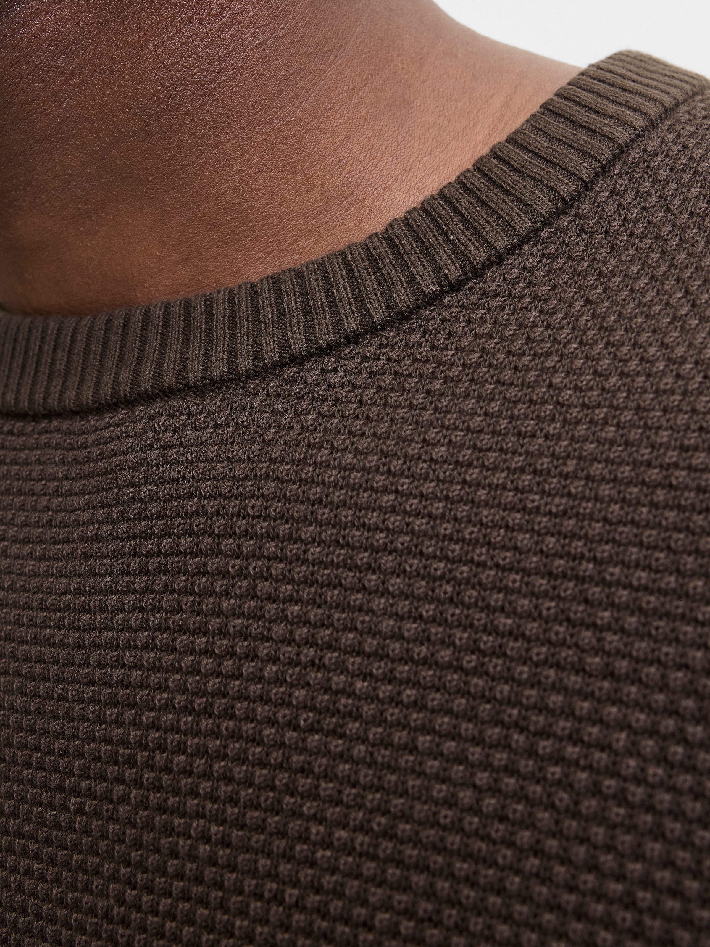 Jack & Jones Rundhalspullover »JJEGLOBE KNIT CREW NECK NOOS«, in Strick Optik