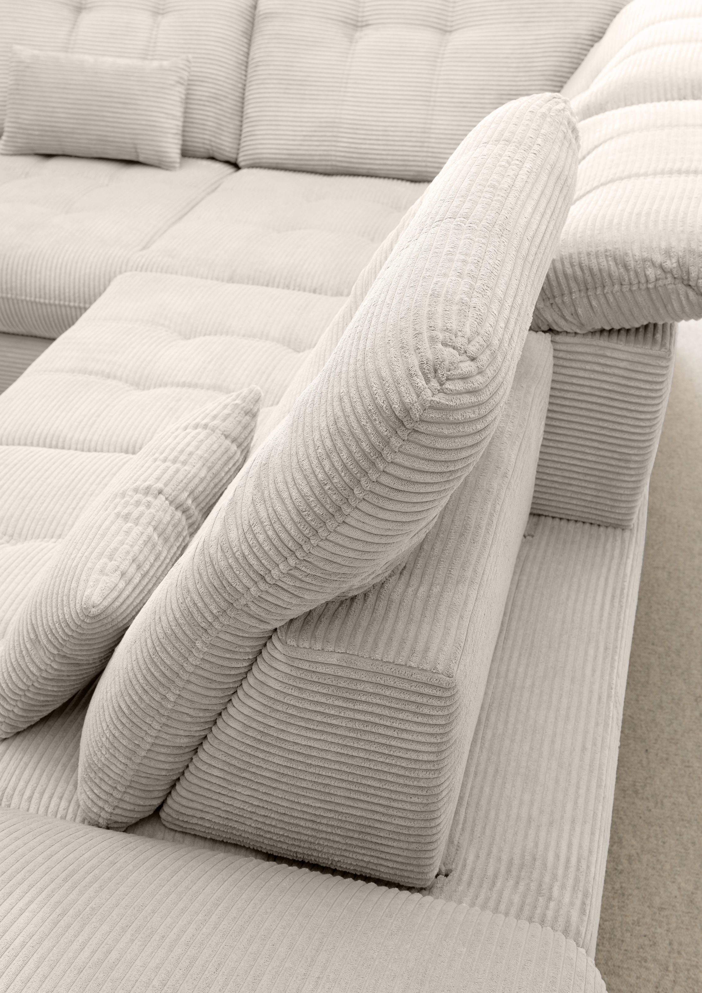 Home affaire Ecksofa »Lazio modern und bequem, schmale Armlehnen, tolle Detailverarbeitung« zwei verschiedene Fußfarben wählbar