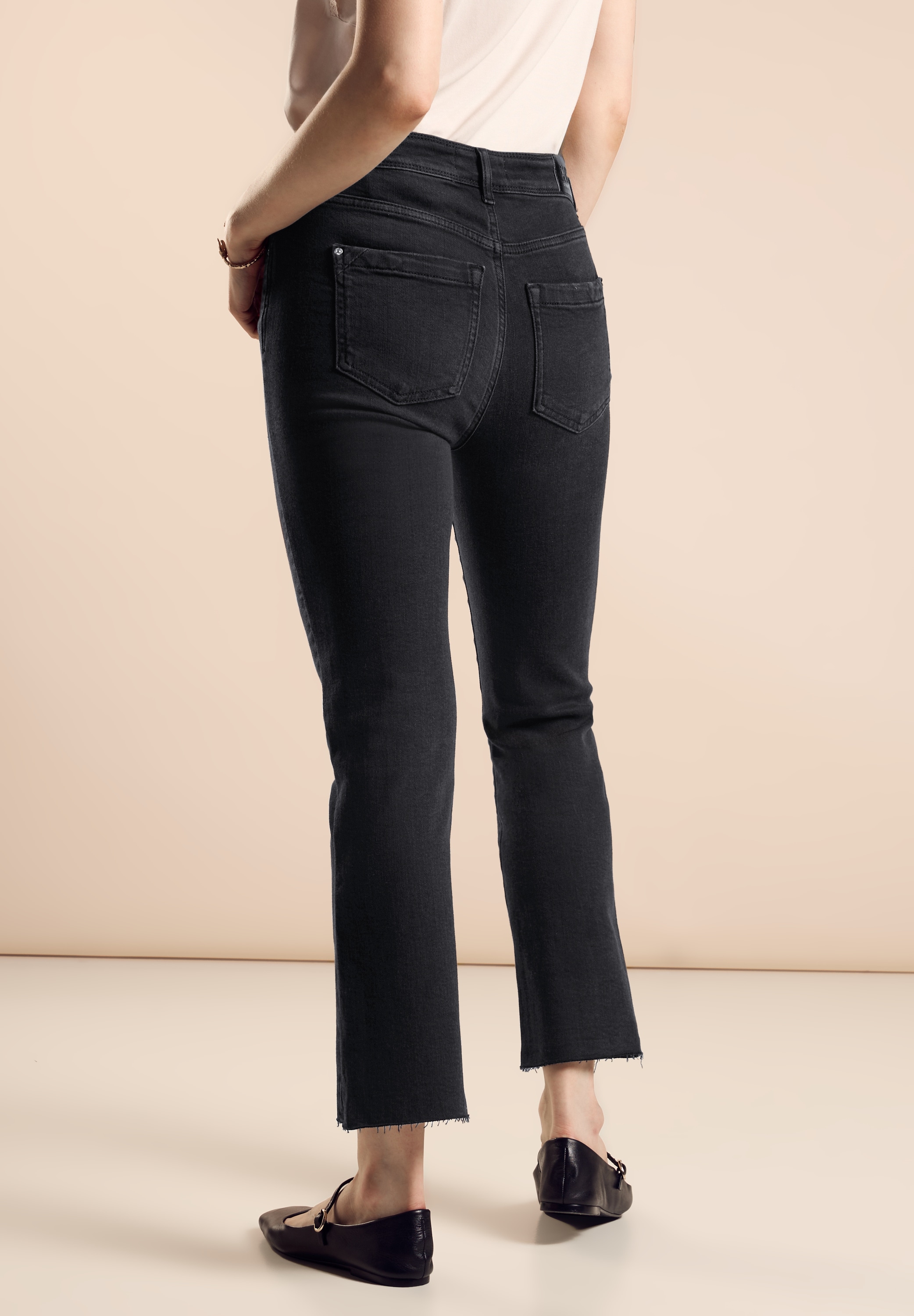 STREET ONE 5-Pocket-Jeans »Denim-Kick Flared«, slim fit mit Stretch