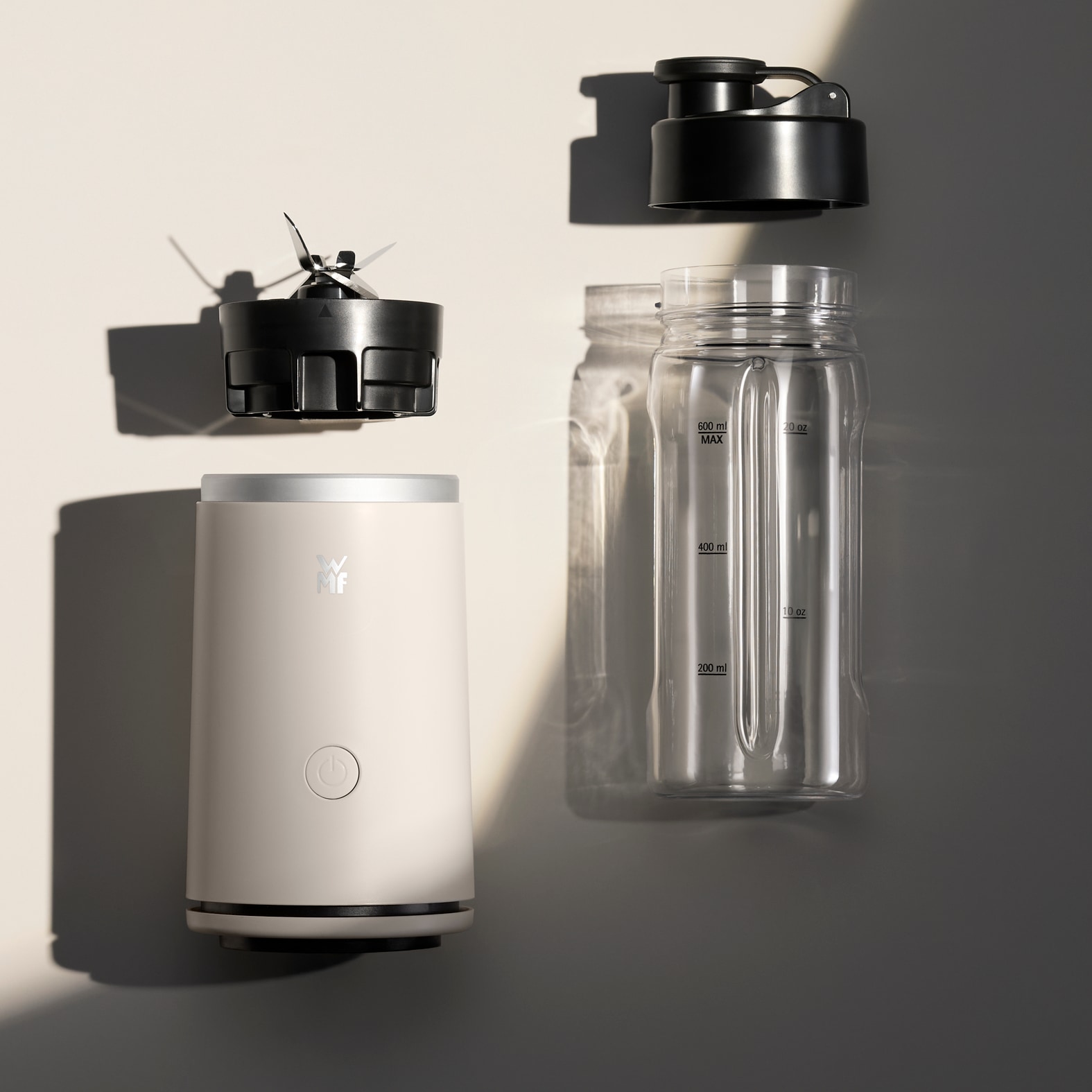 WMF »Mix & Go Touch« 500 W recyceltes Material, auslaufsichere Trinkflasche, Einhandbedienung