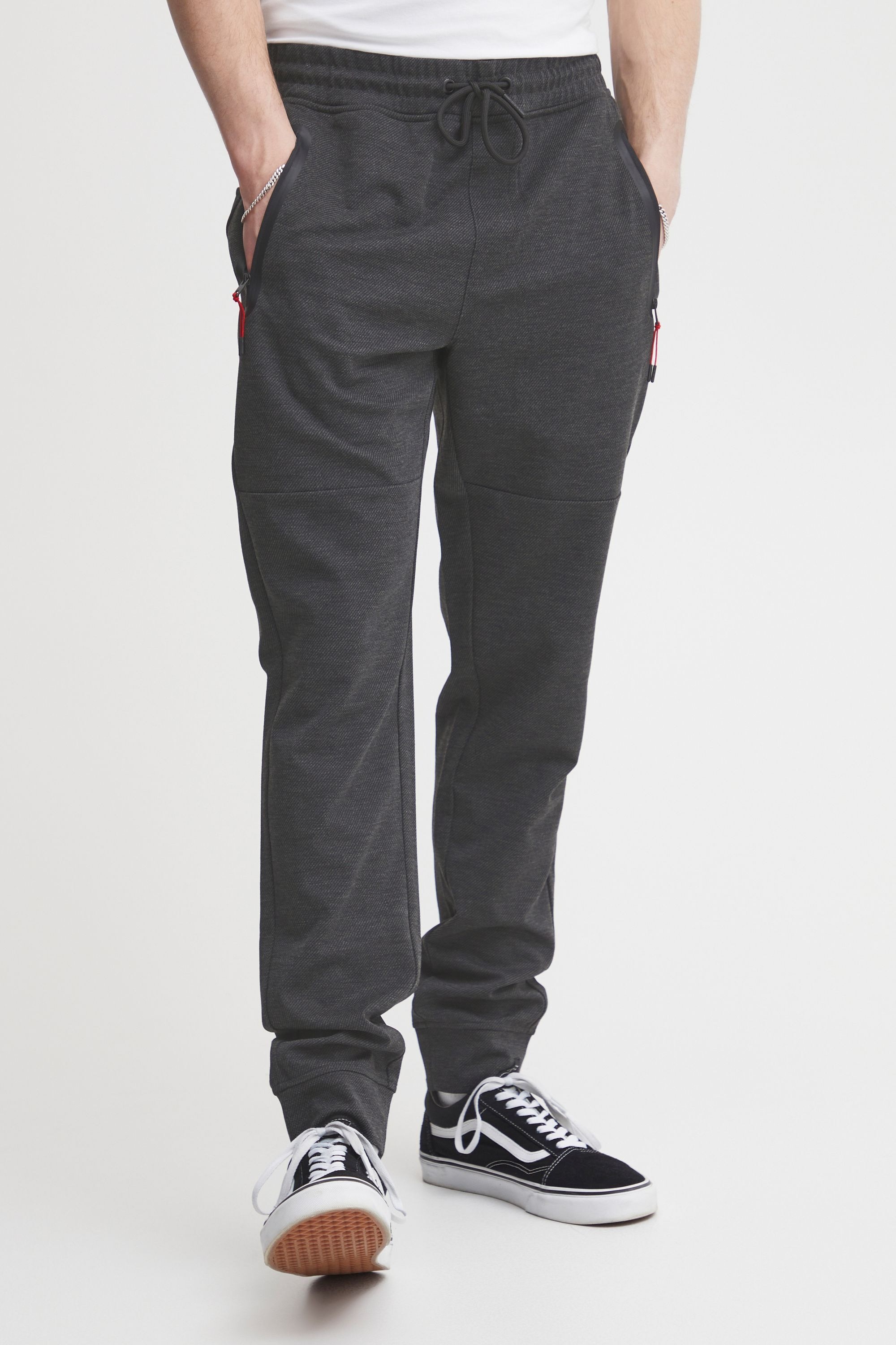 !Solid Sweatpants »Sweatpants SDVinh«