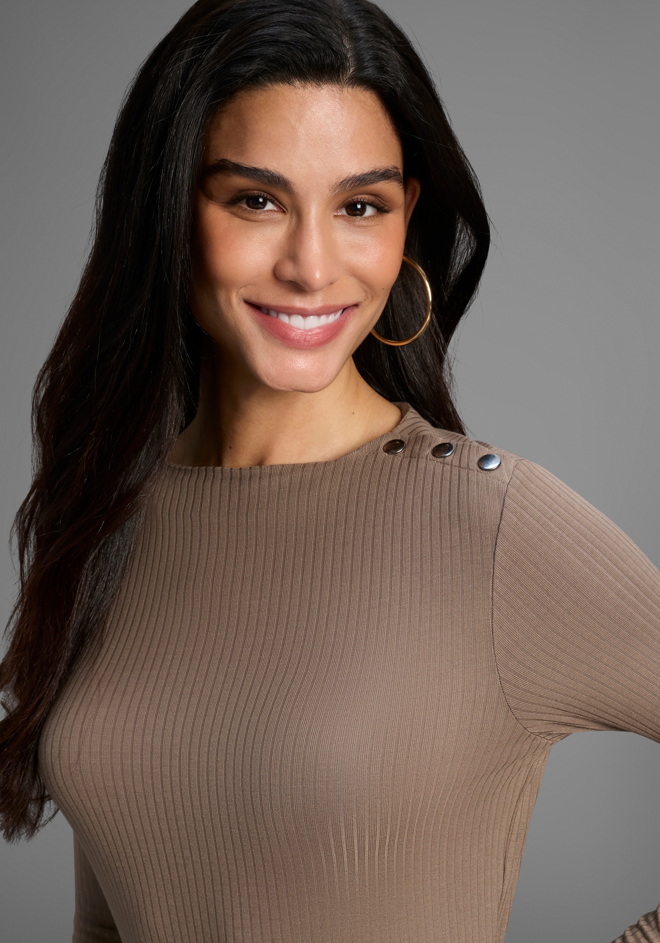 Bruno Banani Longsleeve , mit Druckknopf-Detail auf der Schulter - NEUE KOLLEKTION
