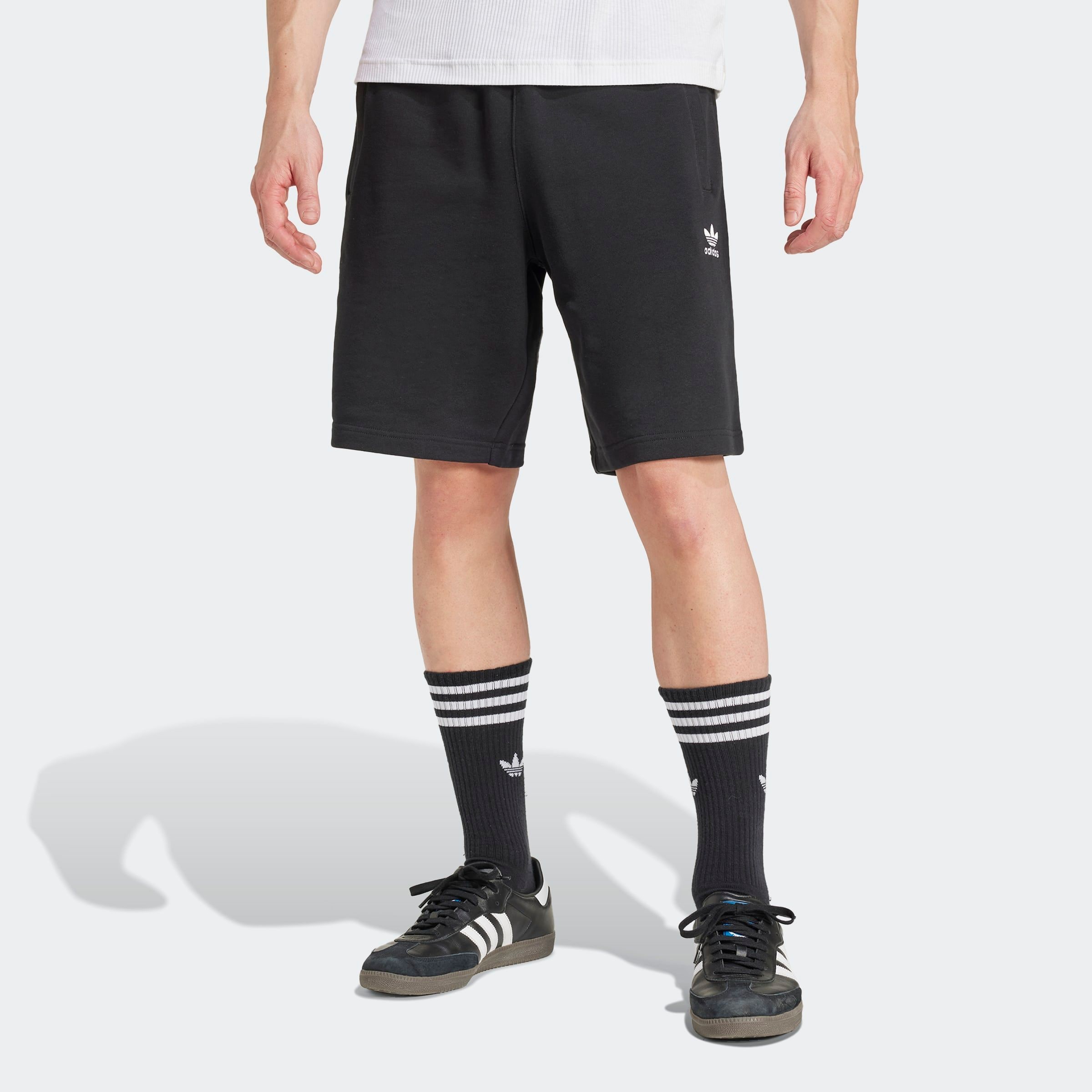 adidas Originals Shorts »ESS SHO«, (1 tlg.), Essential Sweat Shorts mit Logo, aus weichem French-Terry Material