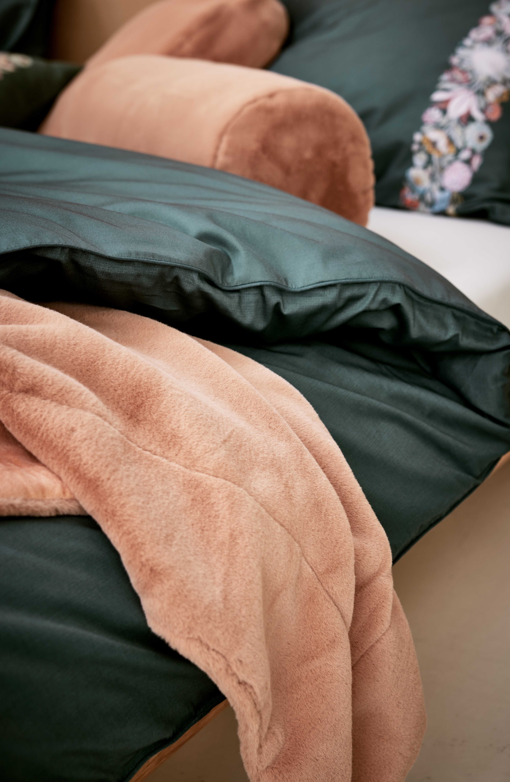Essenza Wendebettwäsche »Veroniq, 100% Bio-Baumwollsatin«