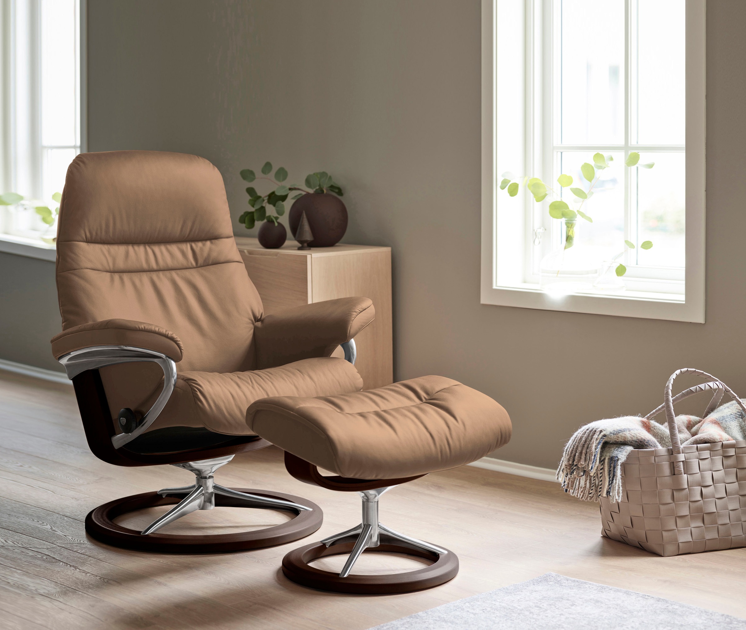 Stressless® Relaxsessel »Sunrise«, (Set, Relaxsessel mit Hocker), mit Signature Base, Größe L, Gestell Braun