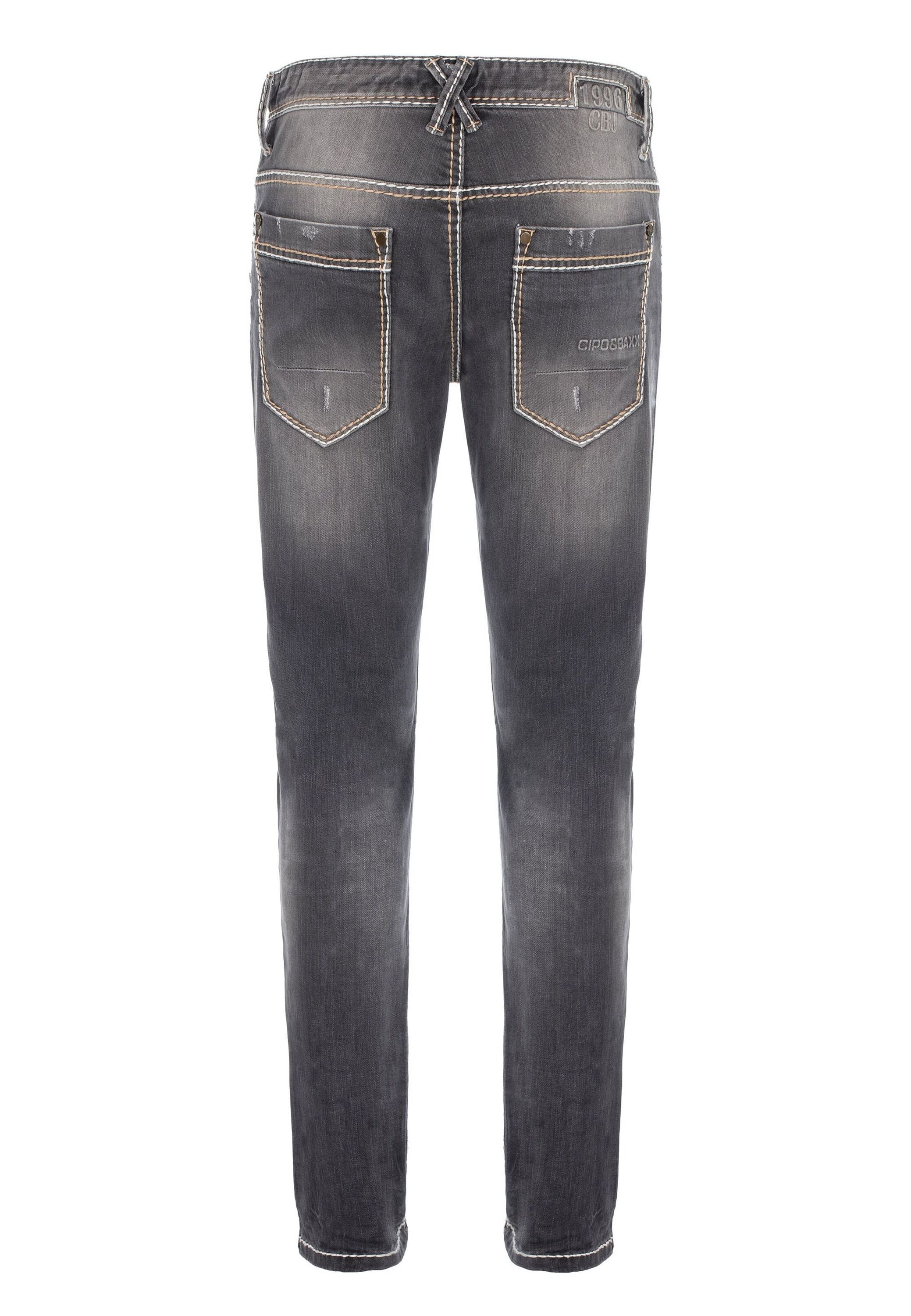 Cipo & Baxx 5-Pocket-Jeans »Cipo & Baxx Jeans« in modernem Straight Fit-Schnitt, CD668