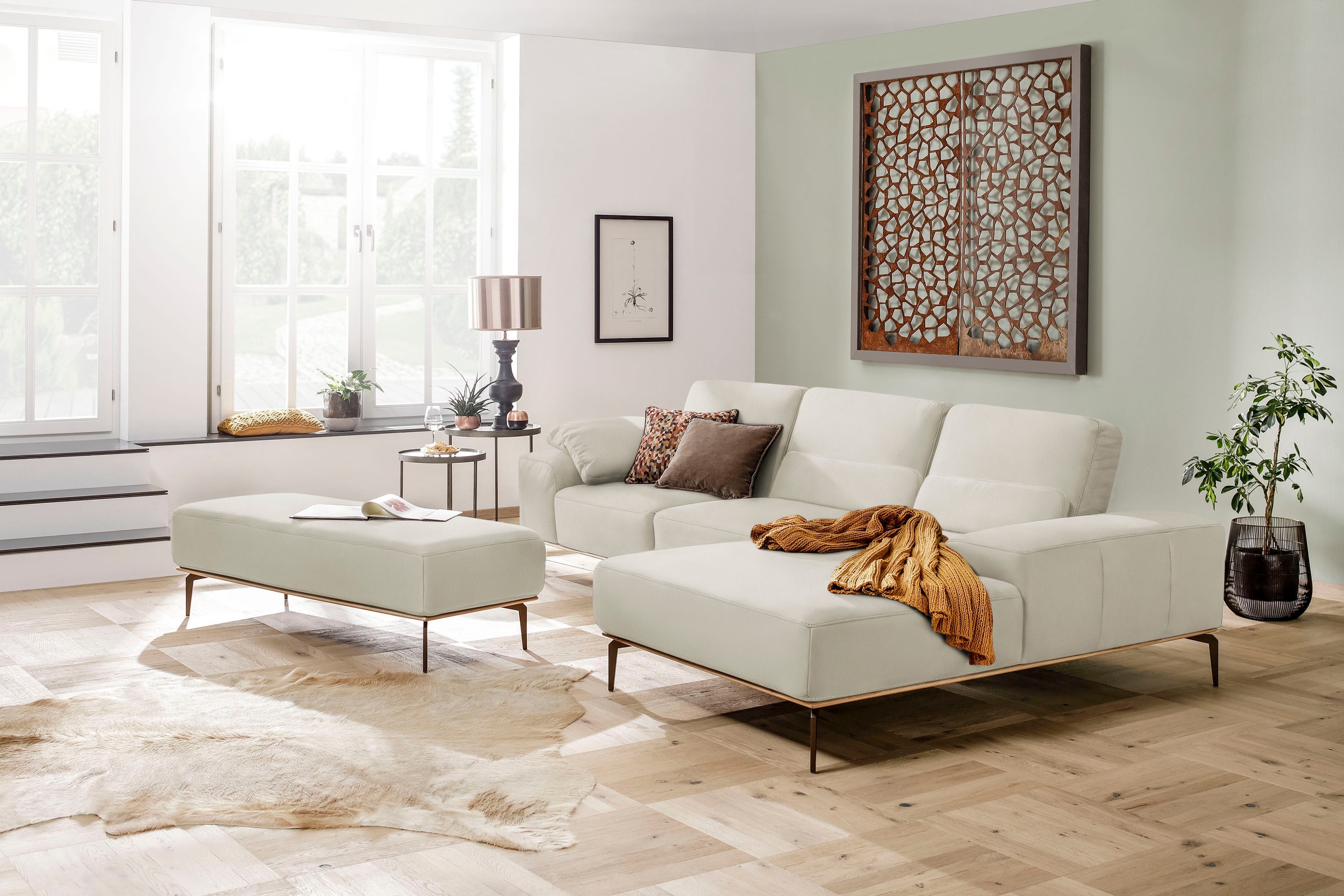 W.SCHILLIG Ecksofa »run, Designsofa mit tollem Sitzkomfort, bequem, L-Form«, mit Holzsockel, Füße in Bronze pulverbeschichtet, Breite 319 cm
