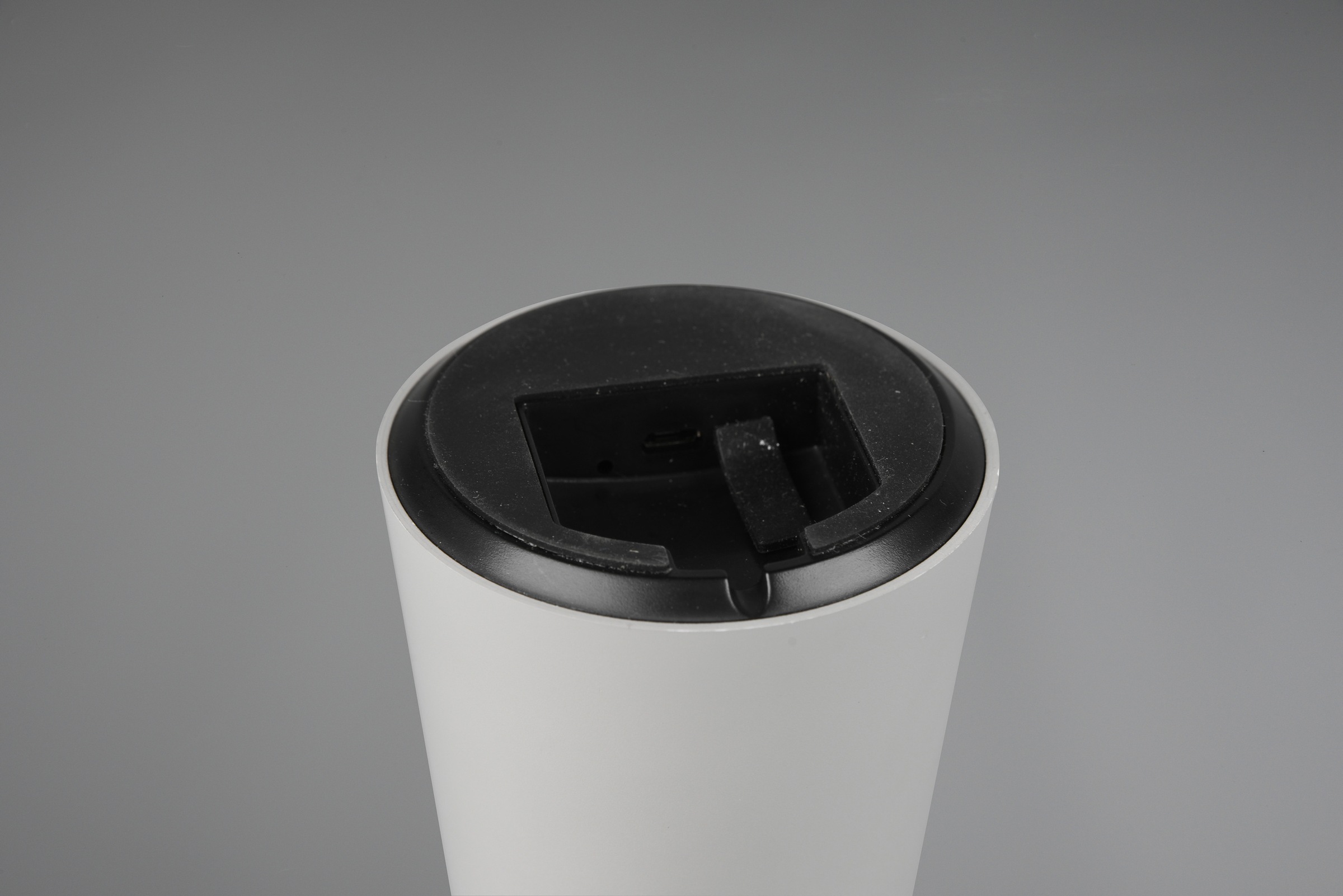 REALITY Leuchten LED Außen-Tischleuchte »Lennon«, Schutzart IP44, LED fest integriert, 4-fach Touchdimmer, Ladefunktion per USB-C