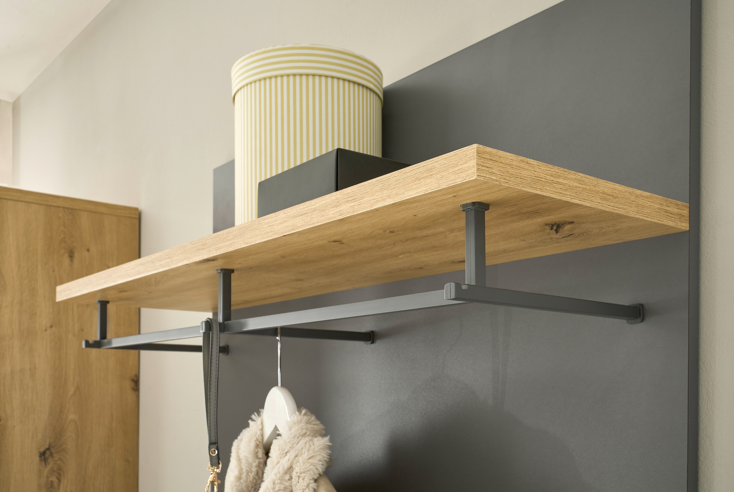 HBZ Garderobenpaneel »Milan Paneel breit, BxHxT 85x95x27 cm«, (1 St.), Paneel mit 1 Hutablage, 1 Kleiderstange, 3 Kleiderhaken