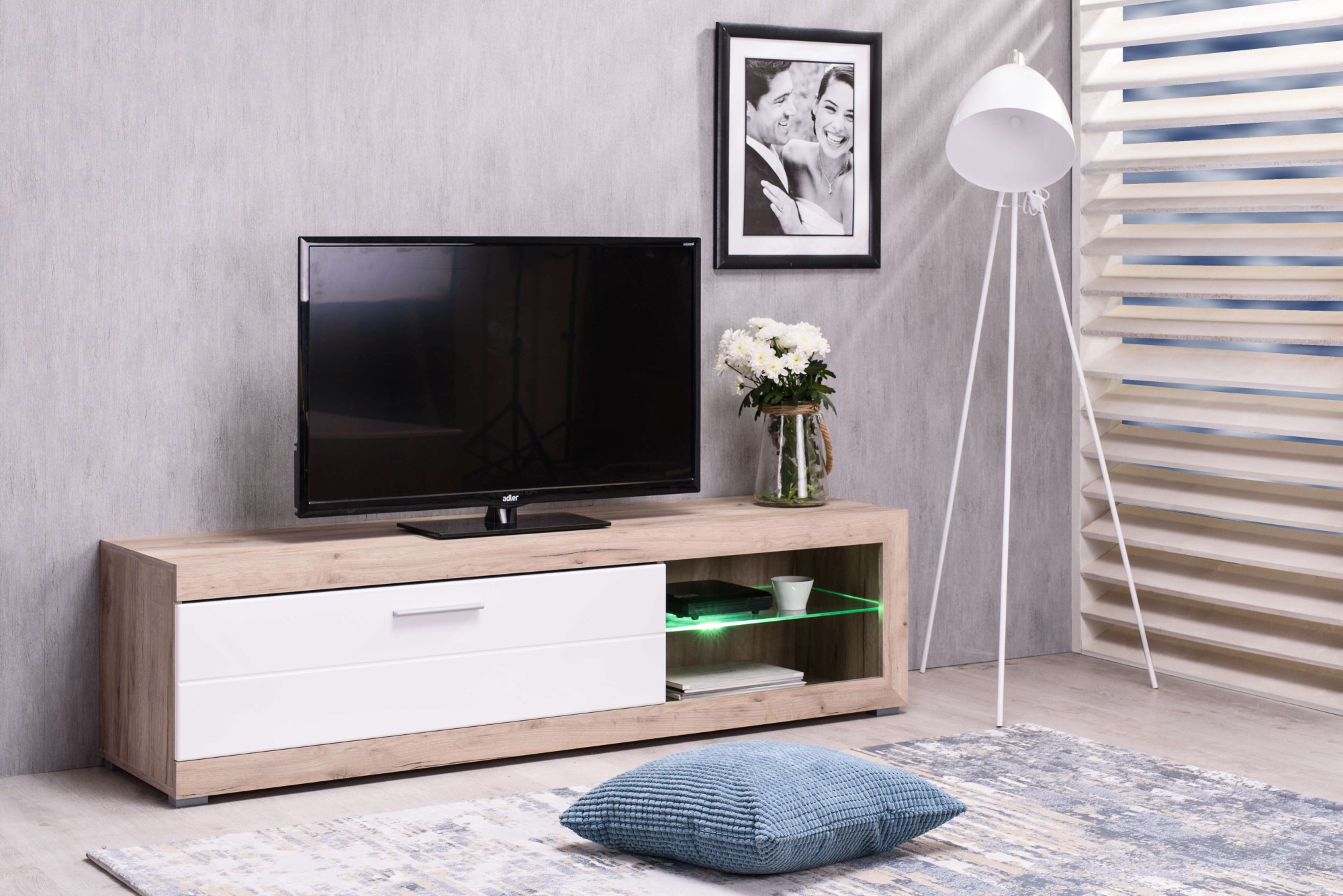 INOSIGN Lowboard »Remo TV-Kommode«, TV-Lowboard, mit LED-Beleuchtung, in verschiedenen Dekoren