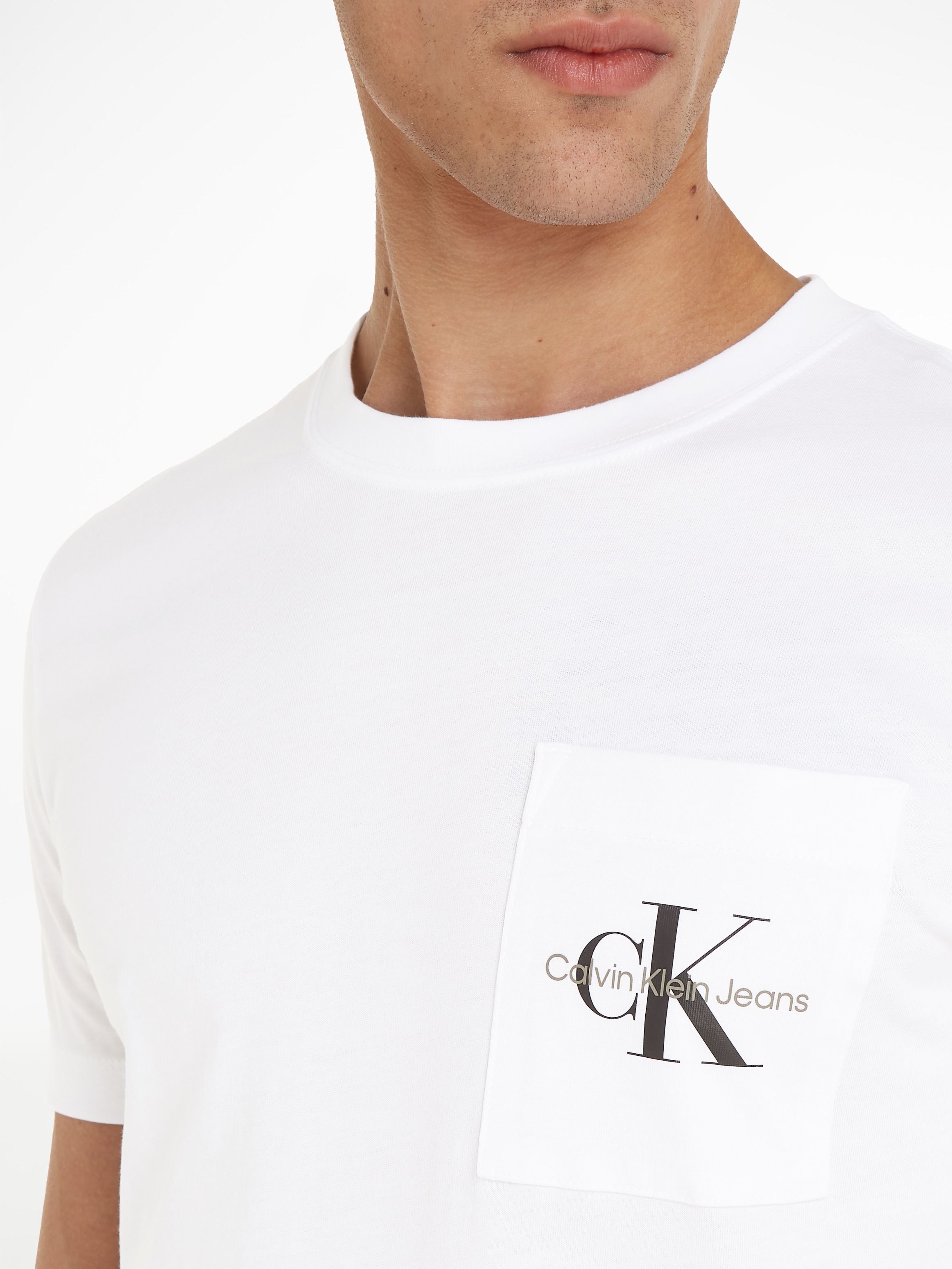 Calvin Klein Jeans T-Shirt »CORE MONOGRAM POCKET SLIM TEE«