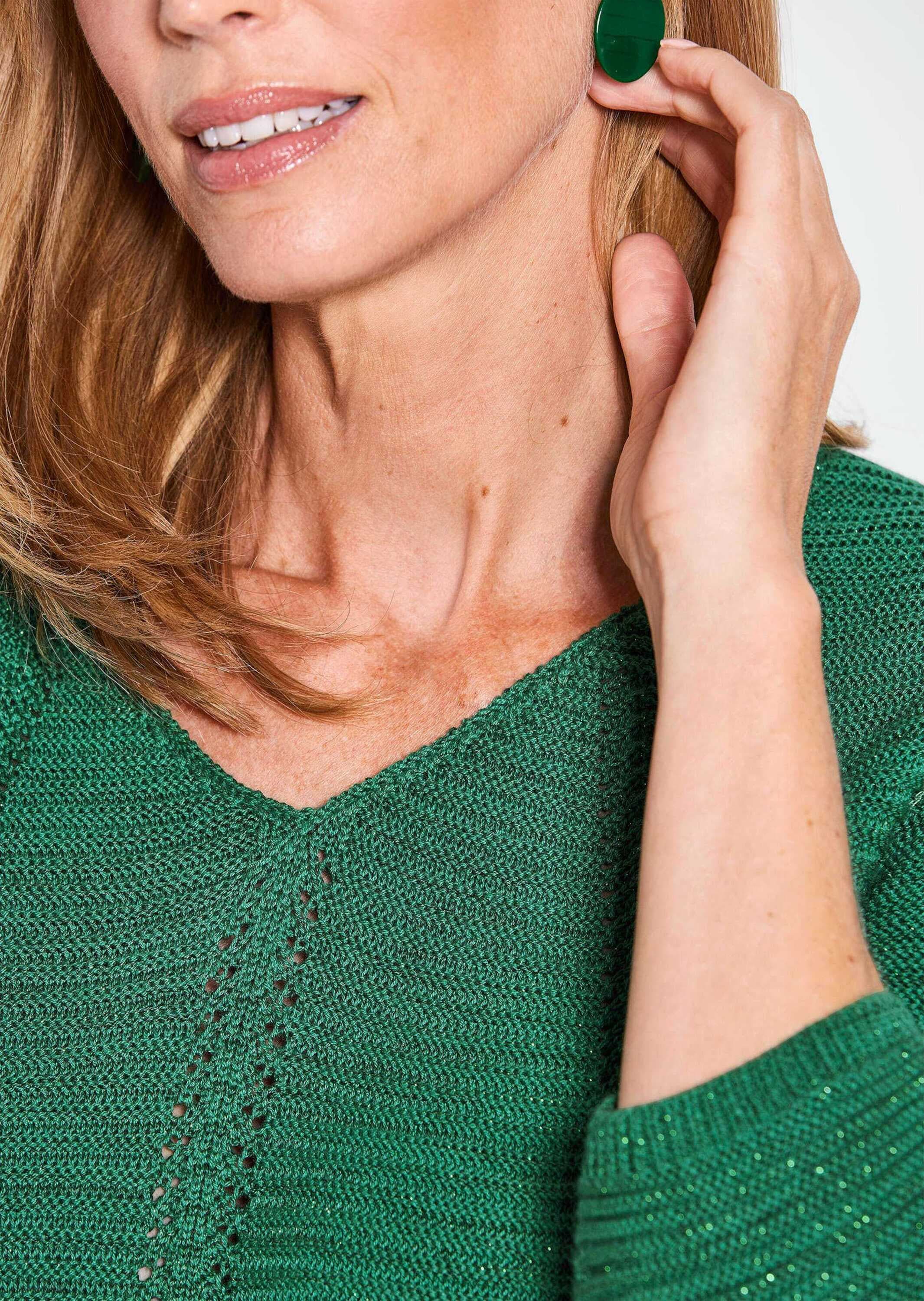 GOLDNER Rundhalspullover »Kurzgröße Eleganter V-Ausschnitt Pullover« Strick-Details