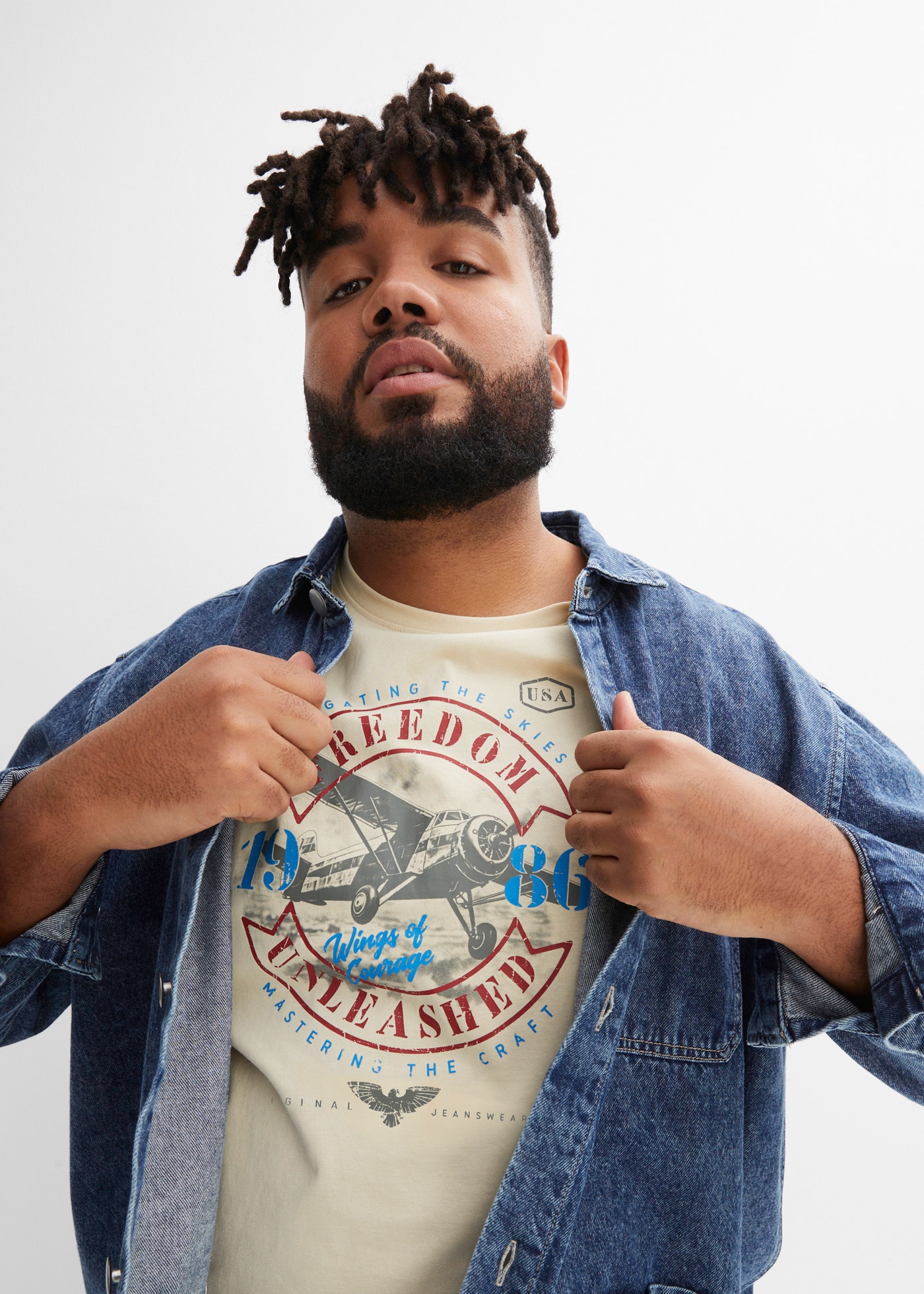 bonprix T-Shirt »T-Shirt aus reiner Baumwolle« Regular Fit, Kurzarm, mit Frontprint, Rundhalsausschnitt