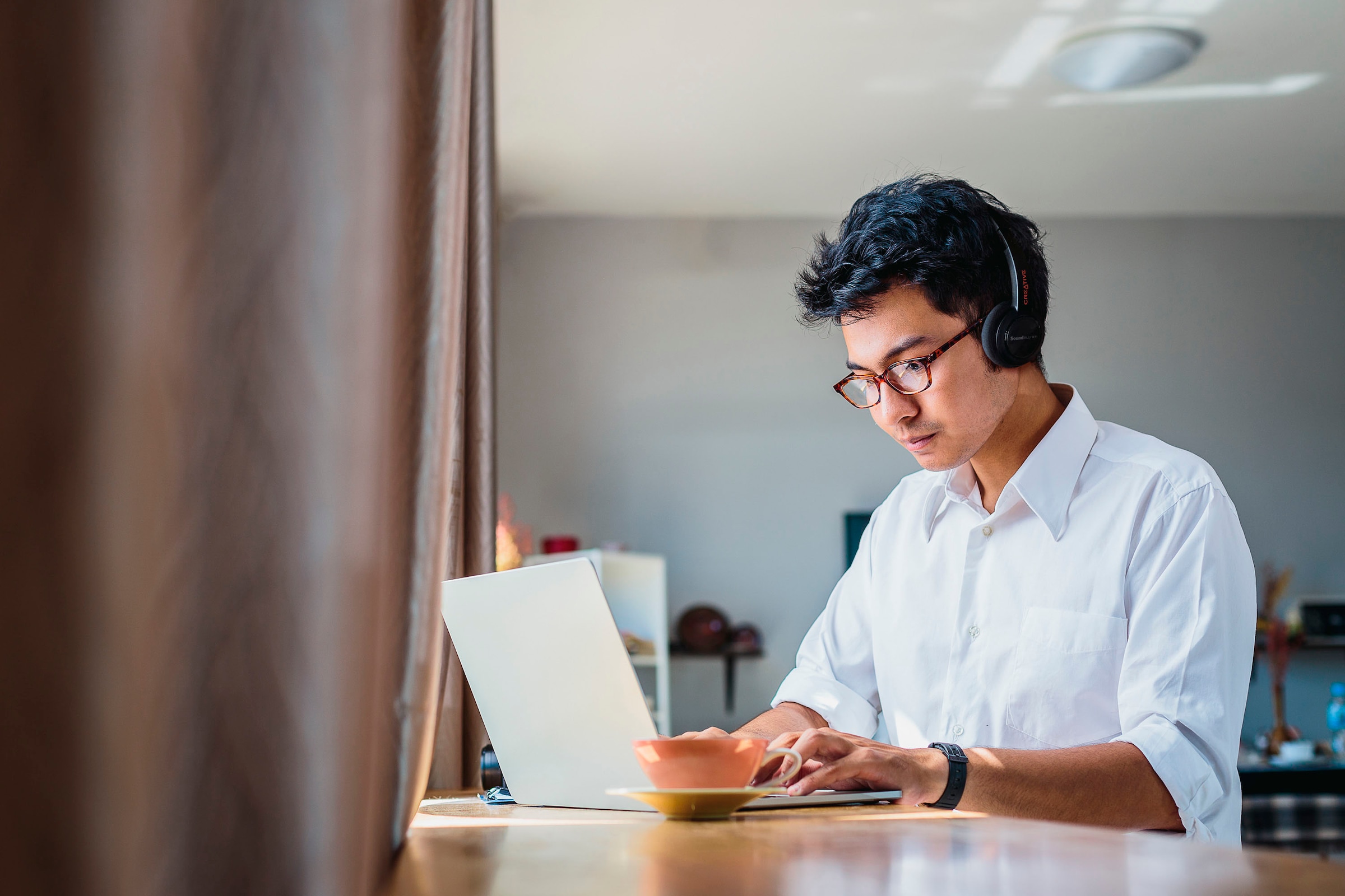 Creative Bluetooth-Kopfhörer »Sound Blaster JAM V2«, Bluetooth-A2DP Bluetooth-AVRCP Bluetooth-HFP-aptX Bluetooth, LED Ladestandsanzeige-Multi-Point-Verbindung-kompatibel mit Siri-Rauschunterdrückung