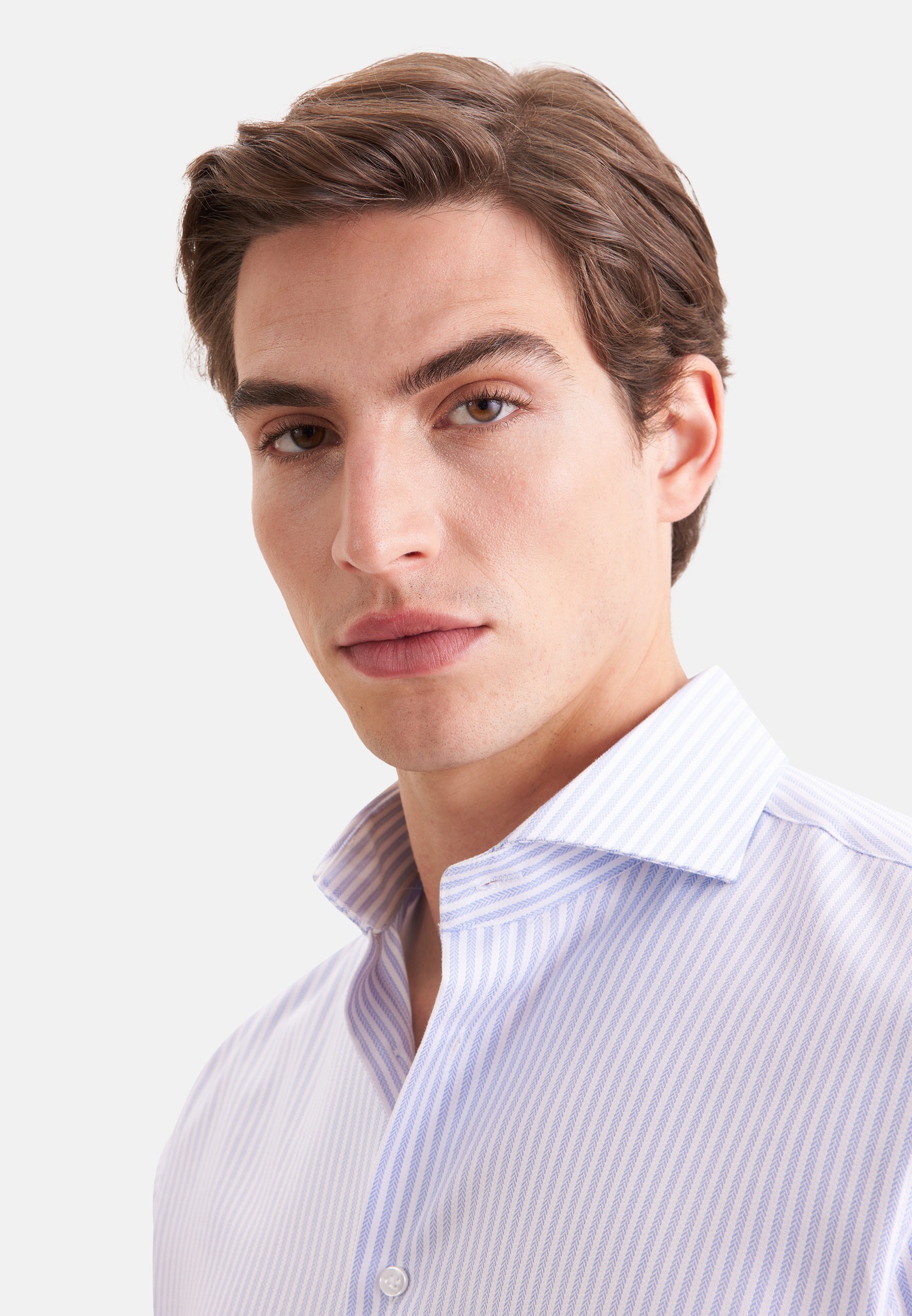 seidensticker Businesshemd »Schwarze Rose« Shaped 1/1 Haifischkragen Gestreift