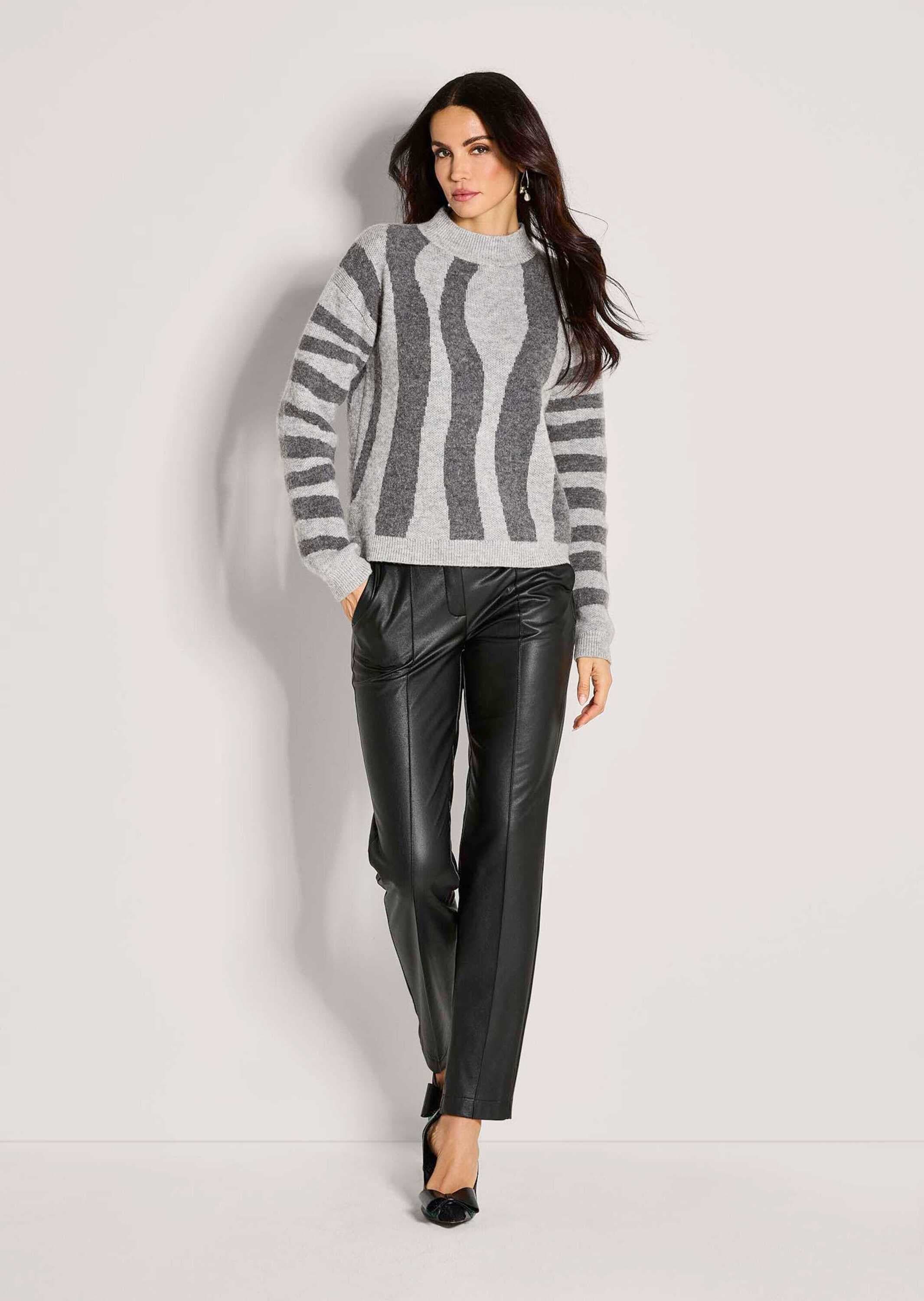 MADELEINE Longpullover »Jacquard-Pullover Stilvoller Strickpullover mit modernem Allover-Muster«