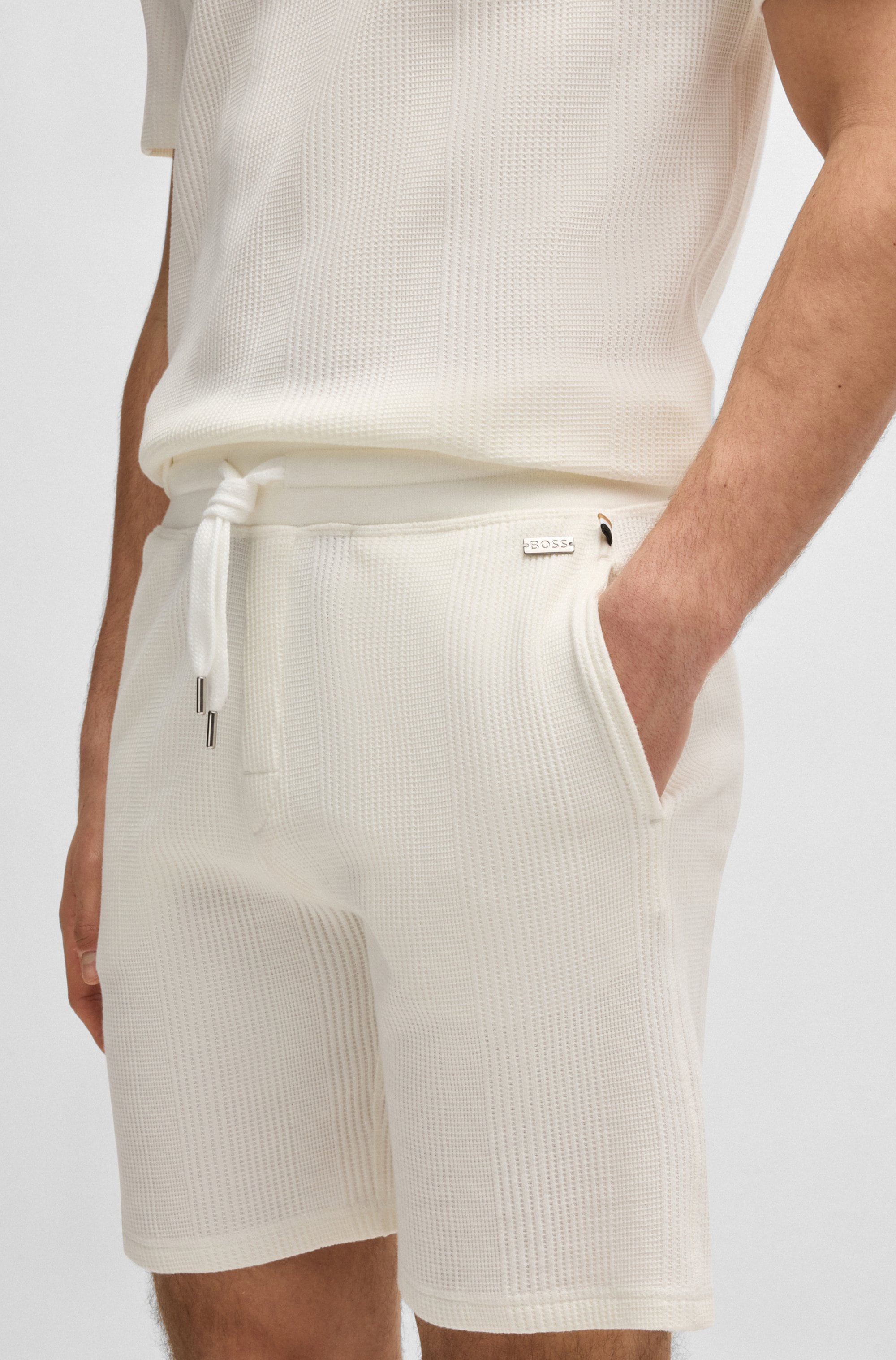 BOSS Sweatshorts »Sweatshorts Structure Sho«, kurze Hose mit Strickeinsätzen