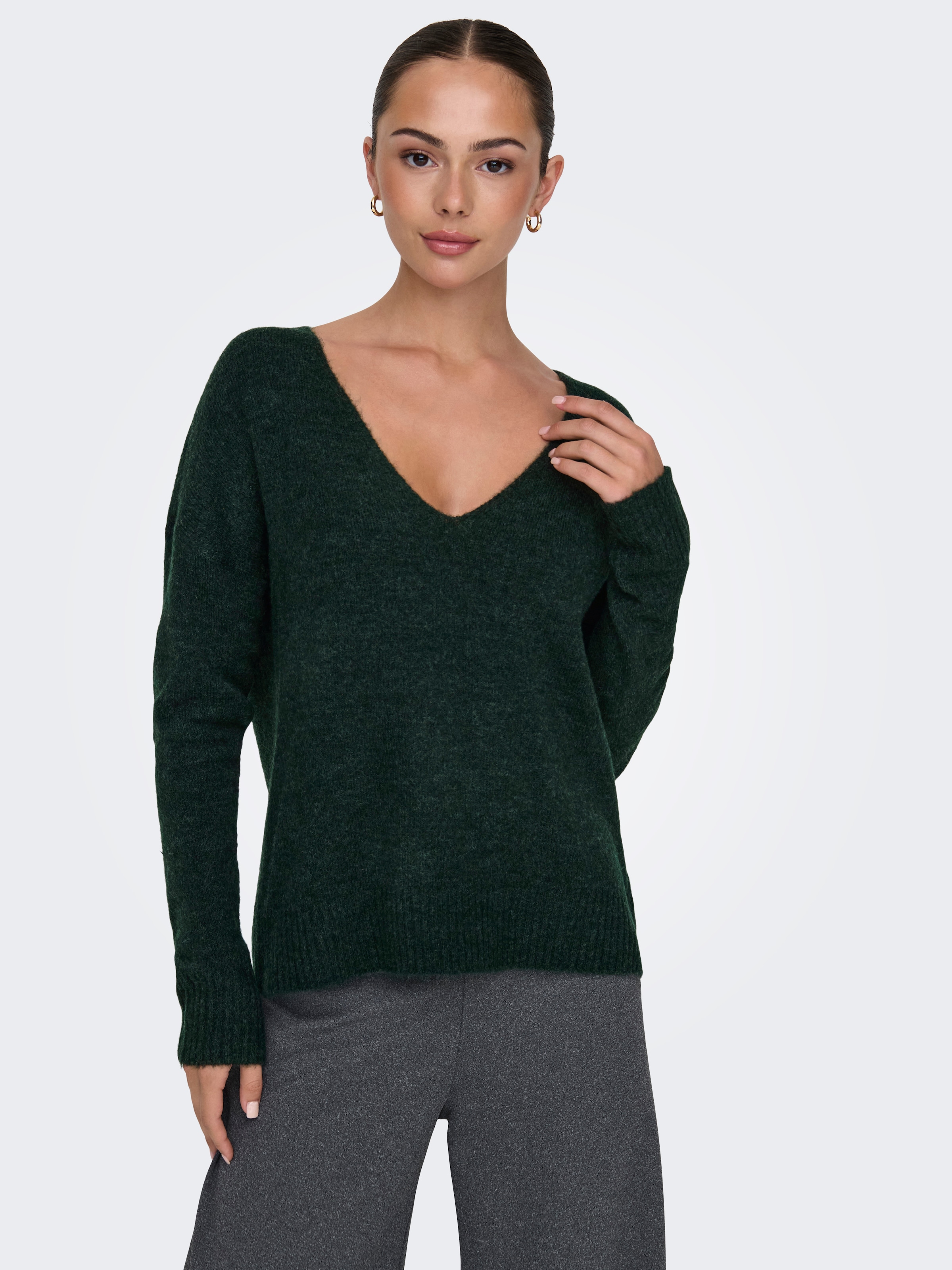 JDY V-Ausschnitt-Pullover »JDYELANORA L/S V-NECK PULLO. KNT NOOS«, mit leicht überschnittenen Schultern