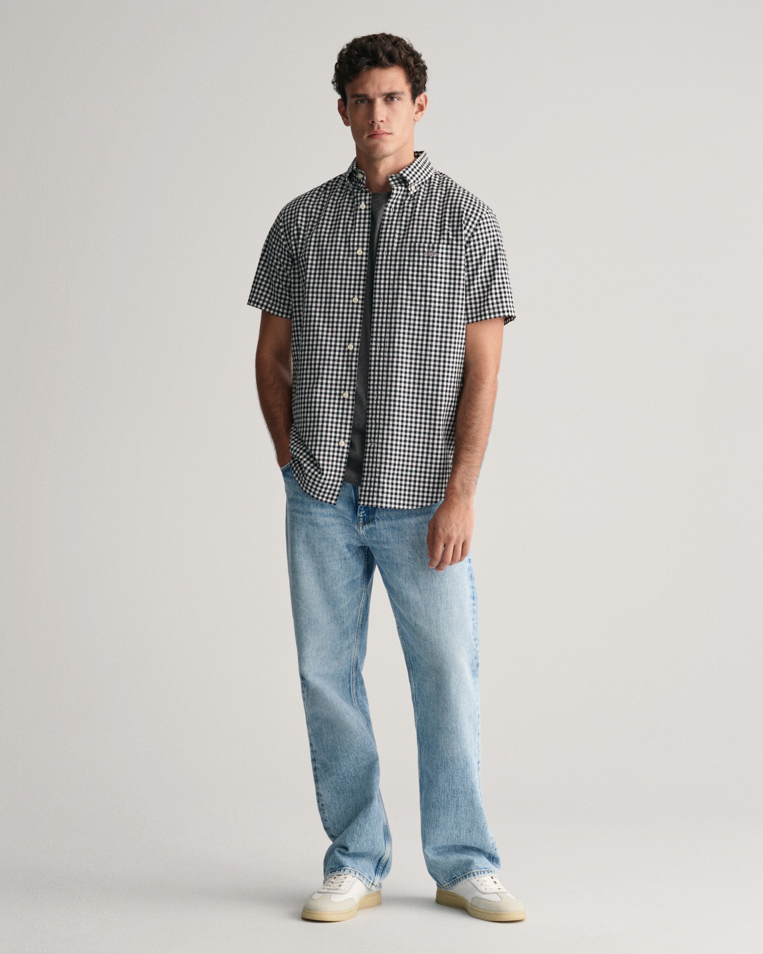 Gant Kurzarmhemd »Regular Fit Gingham Popeline Hemd strapazierfähig pflegeleicht kariert«, mit einer kleinen Logostickerei auf der Brusttasche