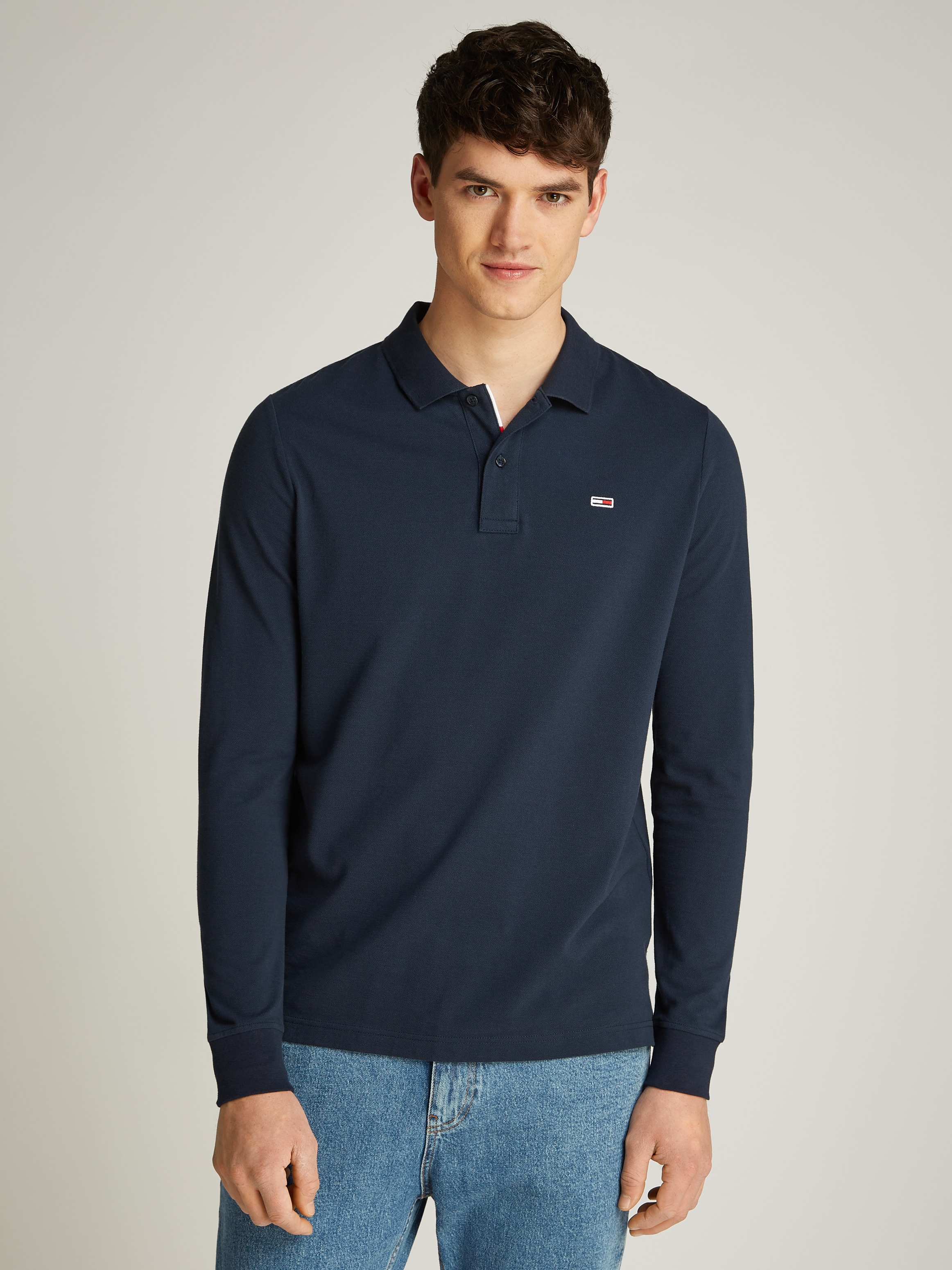 TOMMY JEANS Plus Langarm-Poloshirt »TJM SLIM PLACKET POLO LS EXT«, in Großen Größen, Logostickerei