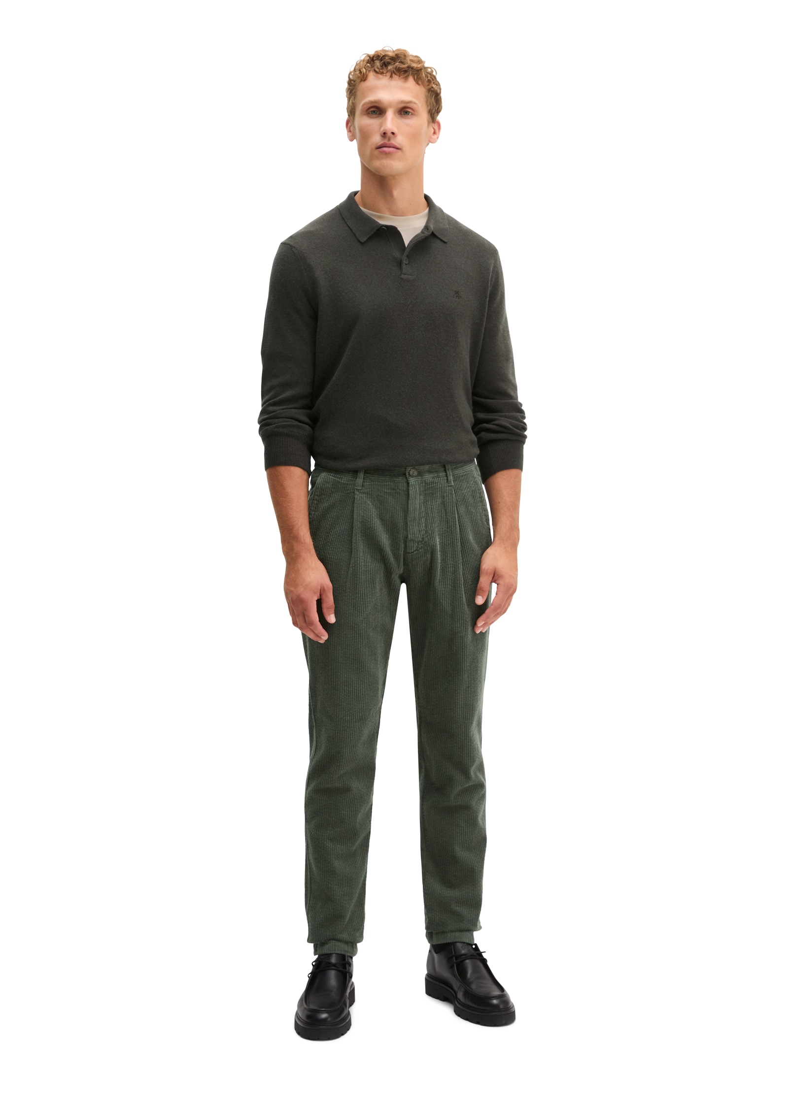 Marc O'Polo Cordhose »Model Osby pleats tapered aus reiner Bio-Baumwolle«