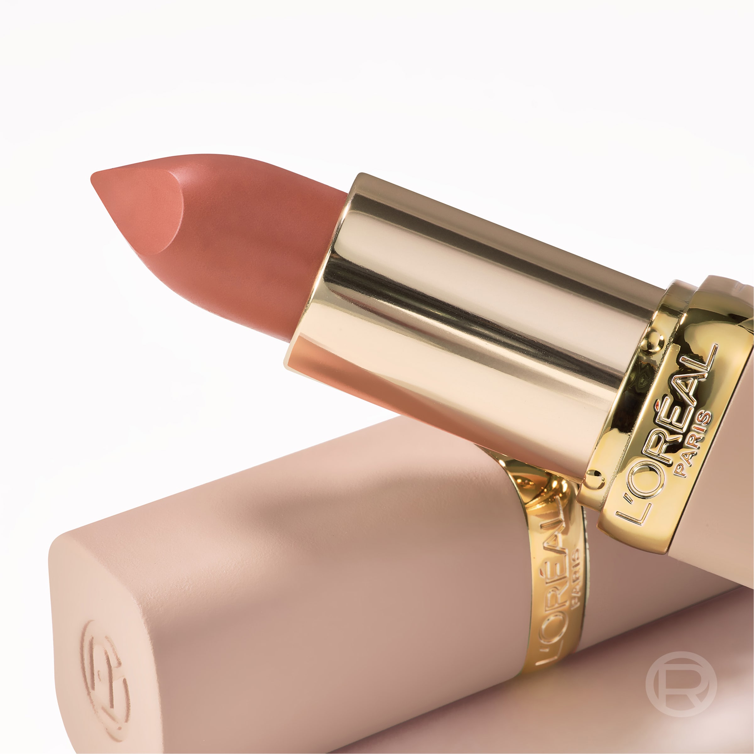 L'ORÉAL PARIS Lippenstift »COLOR RICHE BLURRED MATTE LIPPENSTIFT« seidig-mattes Finish, leuchtende Farben