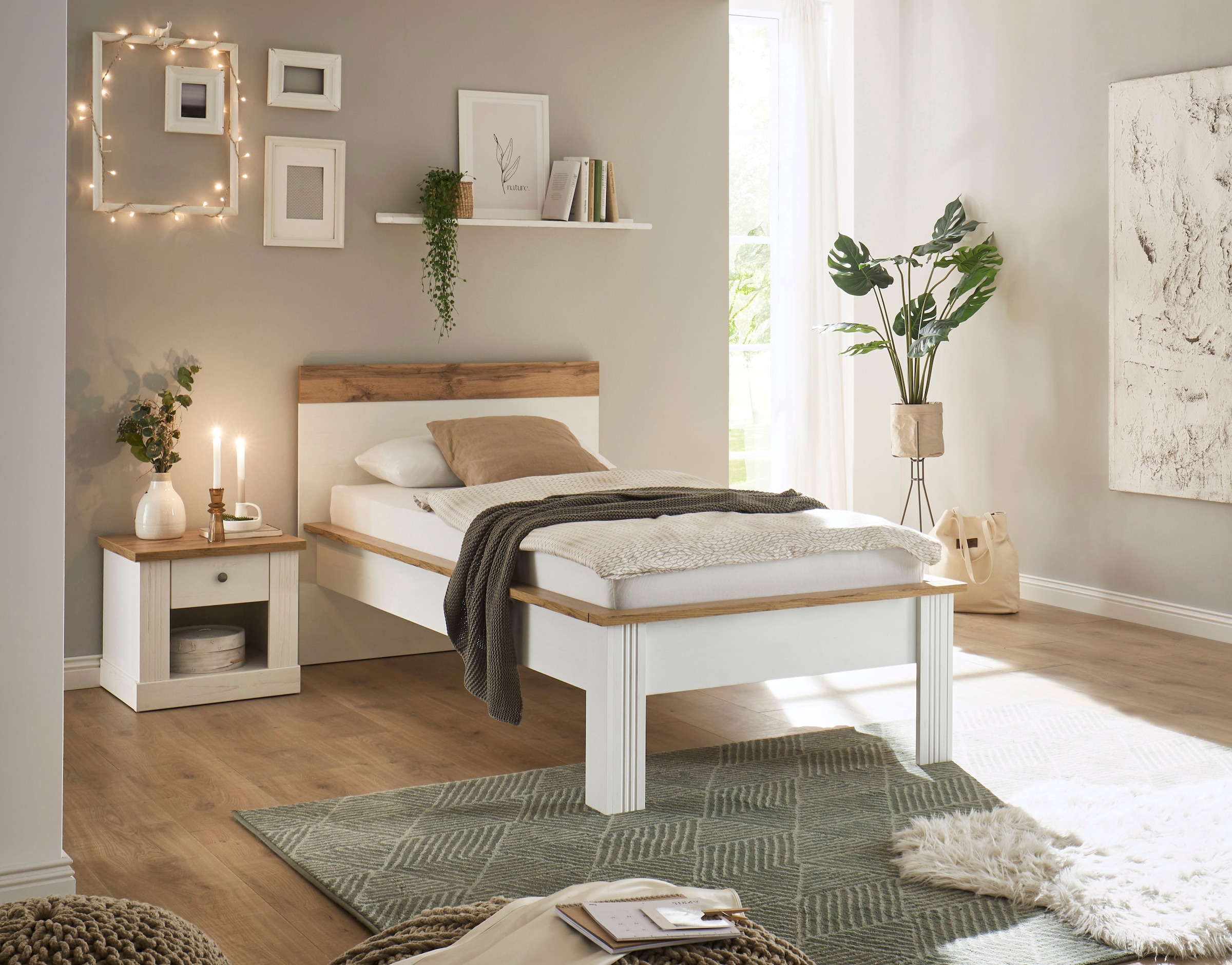 OTTO home Schlafzimmer-Set »Westminster« Bett Breite Liegefläche 90 oder 140cm und 1 Nachtkommode