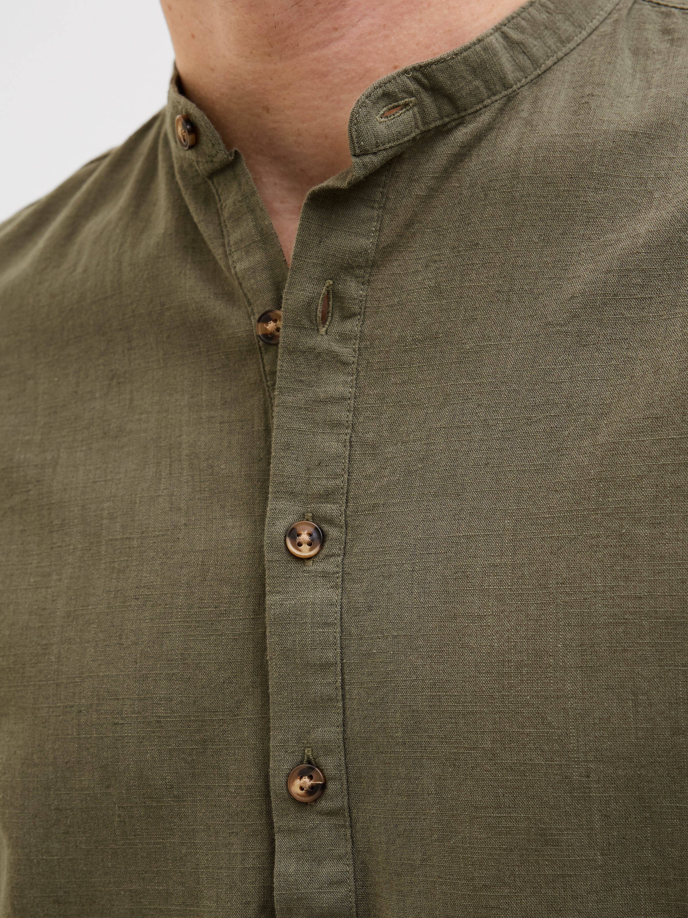 Jack & Jones Langarmhemd »JJESUMMER HALF PLACKET SHIRT LS SN«, mit Bandkragen