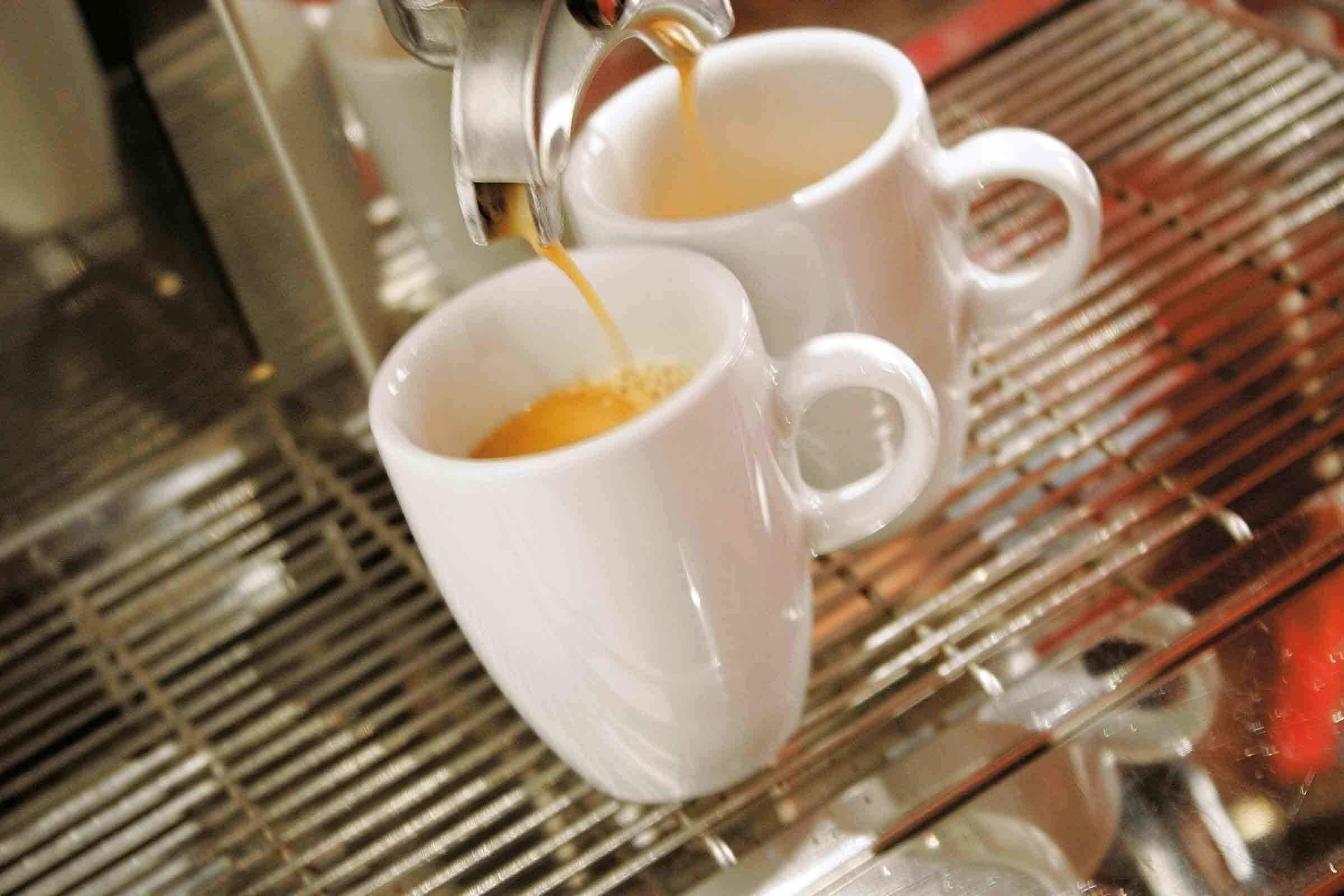 Seltmann Weiden Becher »Becher VIP. 400 ml 6er Set weiß« Spülmaschinenfest, Mikrowellensicher, Ofenfest